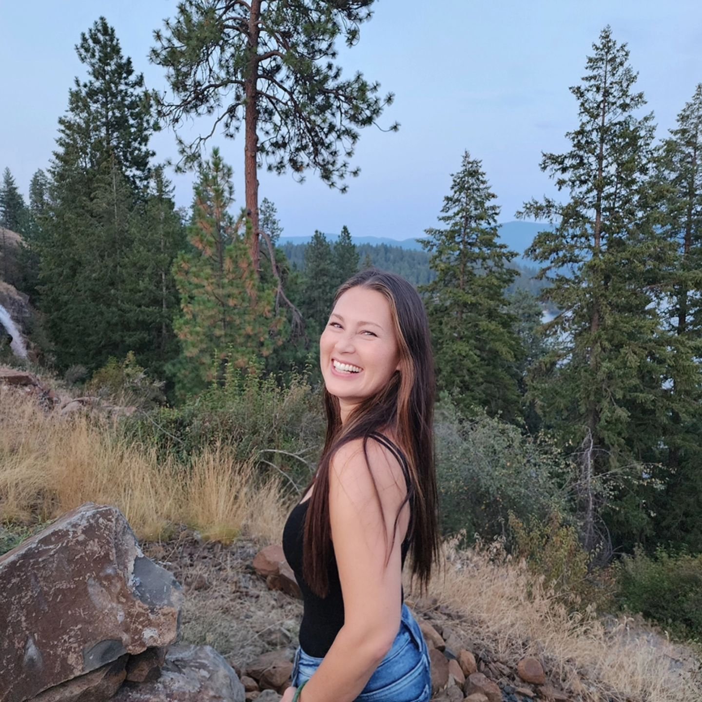 I am so very grateful to have spent time with so many wonderful Souls over the last two weeks ❤️ Hayden, ID is a beautiful place, and I hope to come back soon! 

If you weren't able to come in for an In-Person Healing Session on this trip, but would 