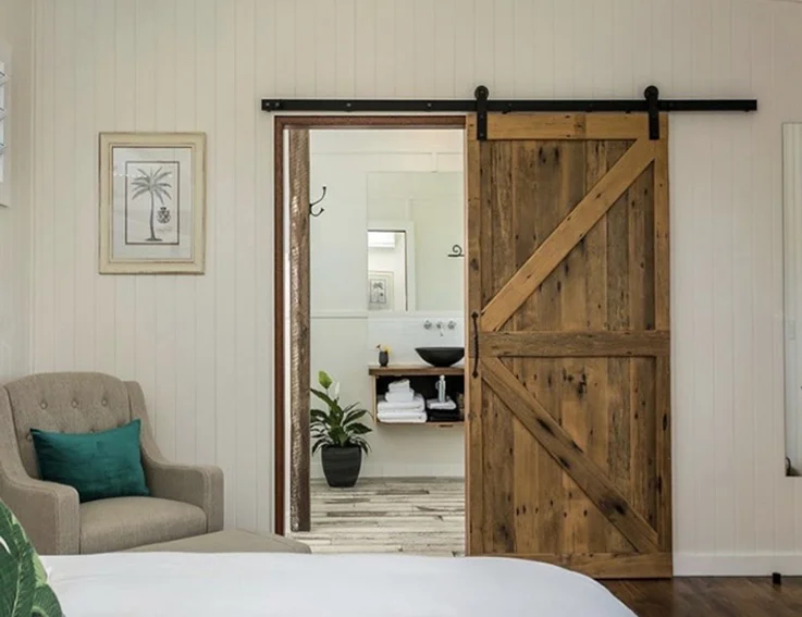 Coopers Shoot_Barn door.jpg