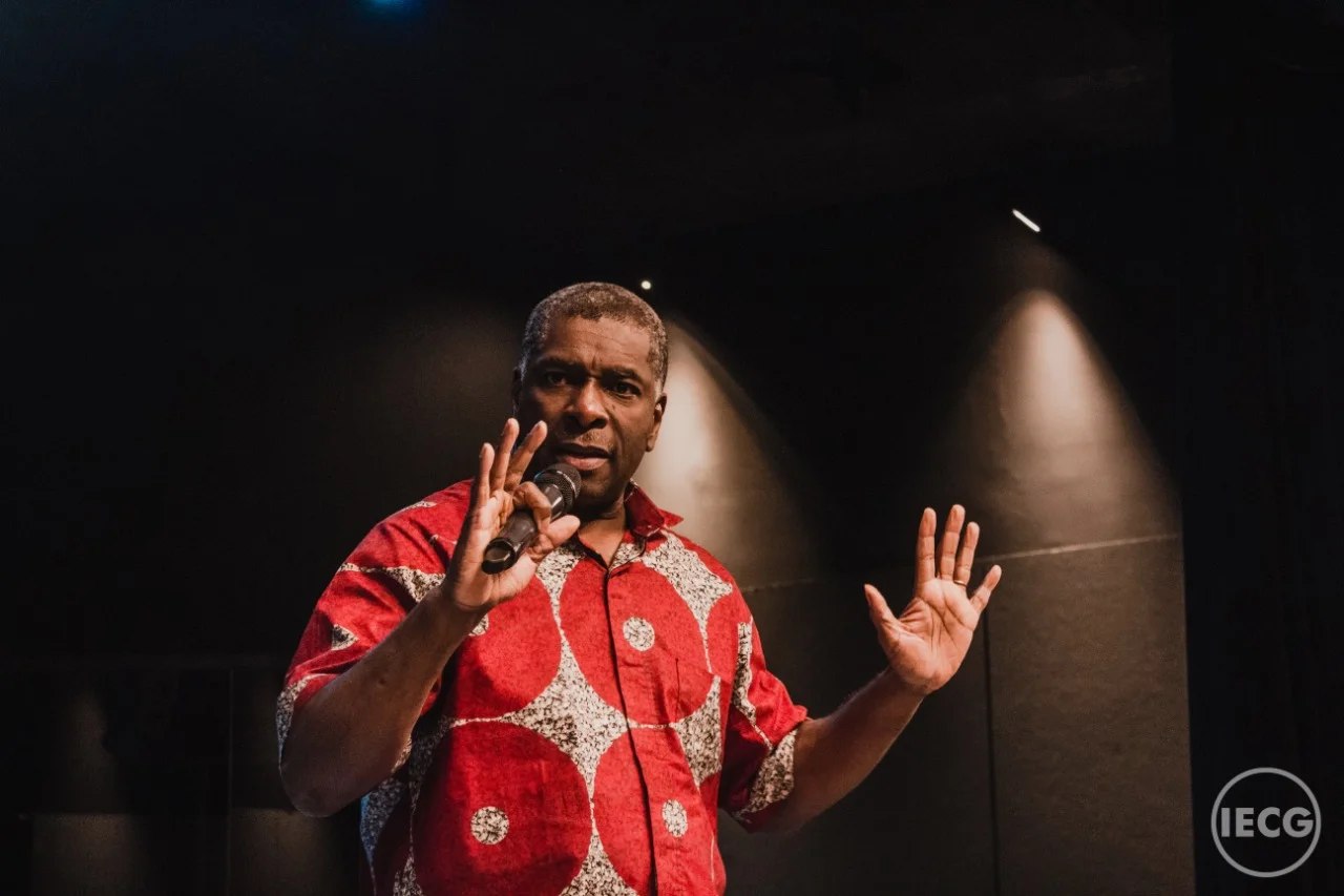 Discipulado para Pastores, Bispos e Apóstolos com Ap. Robert Dodoo - 03.10.2019 