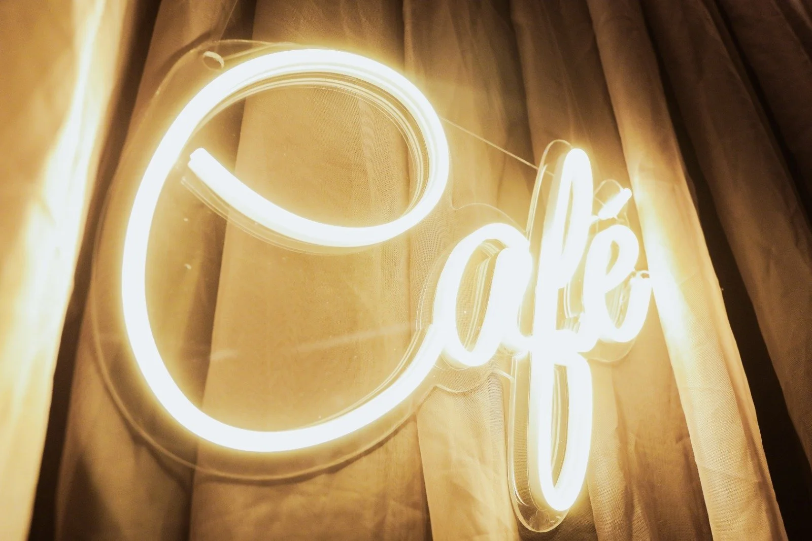 WhatsApp Image 2023-06-15 at 22.20.45.jpeg