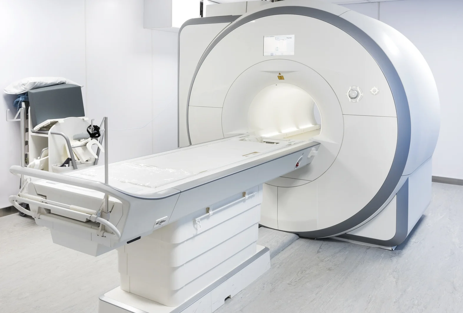 MRI-Scanner-635937992_2122x1416.jpeg
