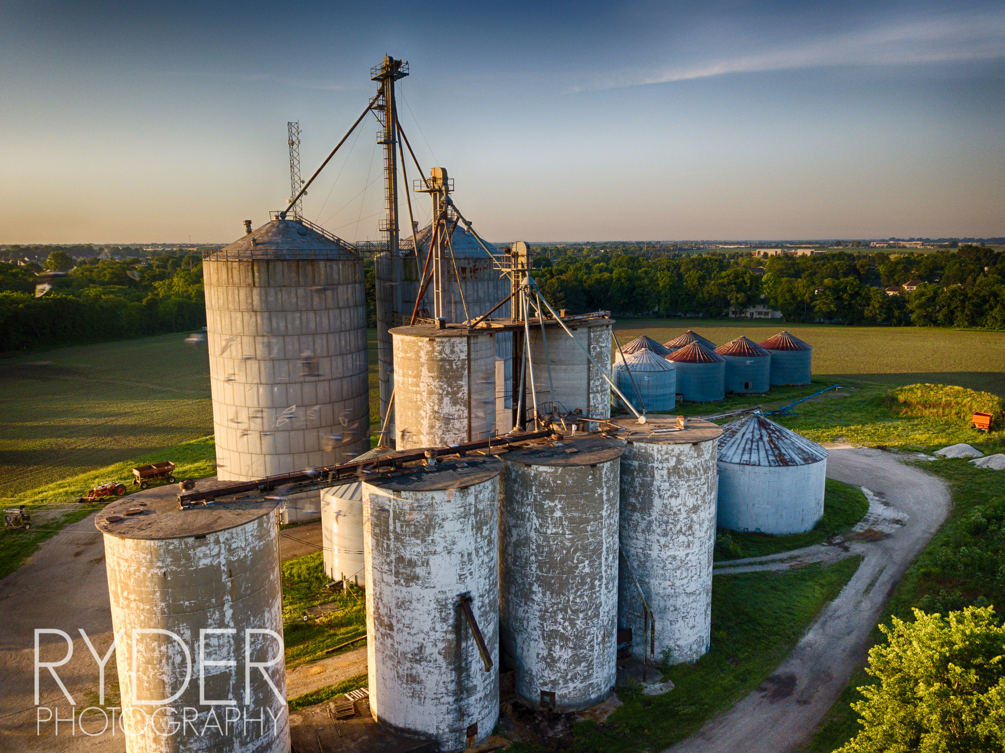 Silos.jpg