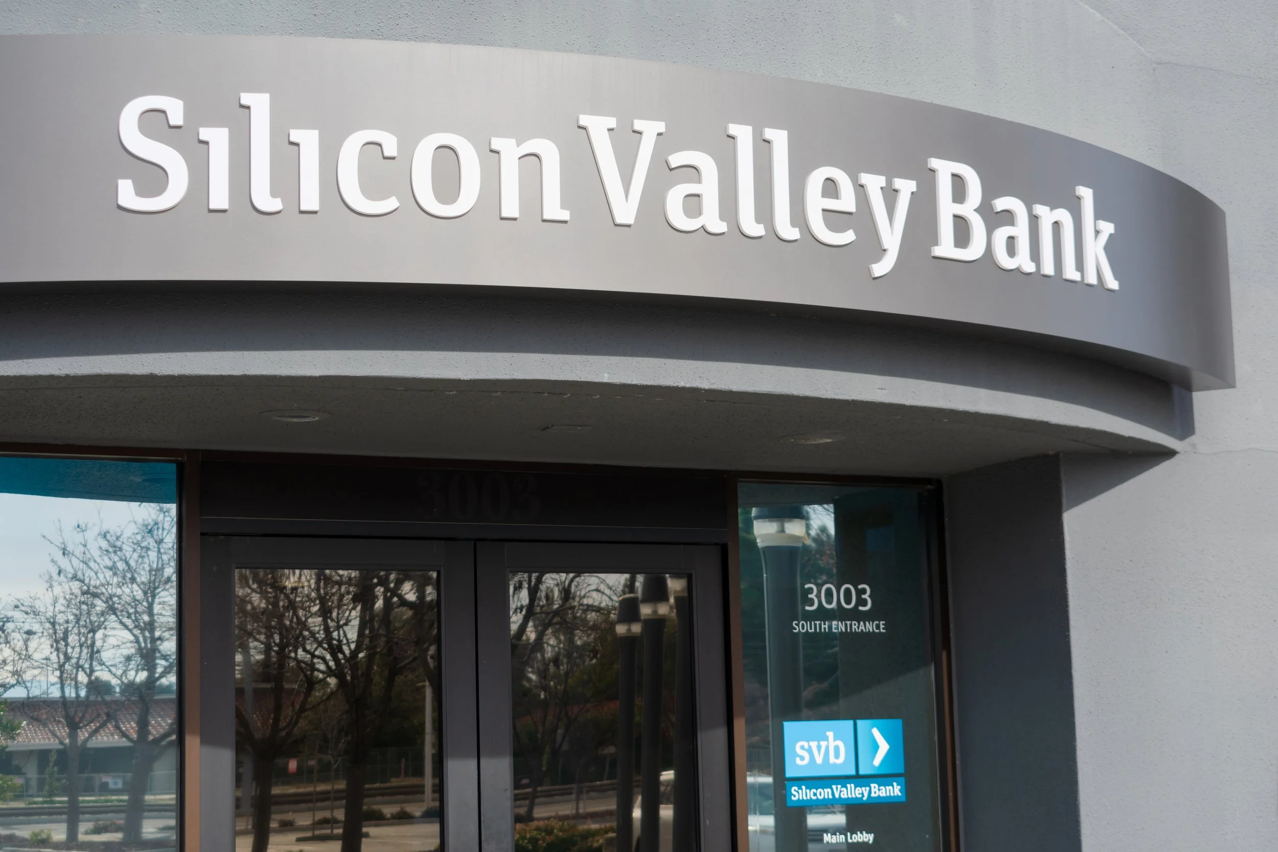What the Silicon Valley Bank Collapse Means for Investors