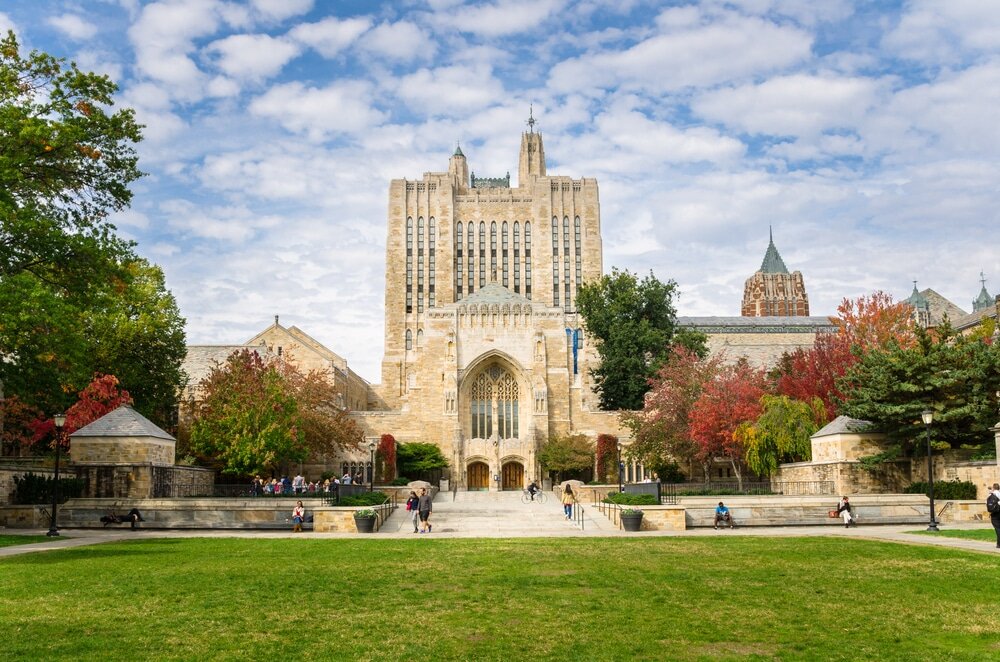 yale_library.jpg