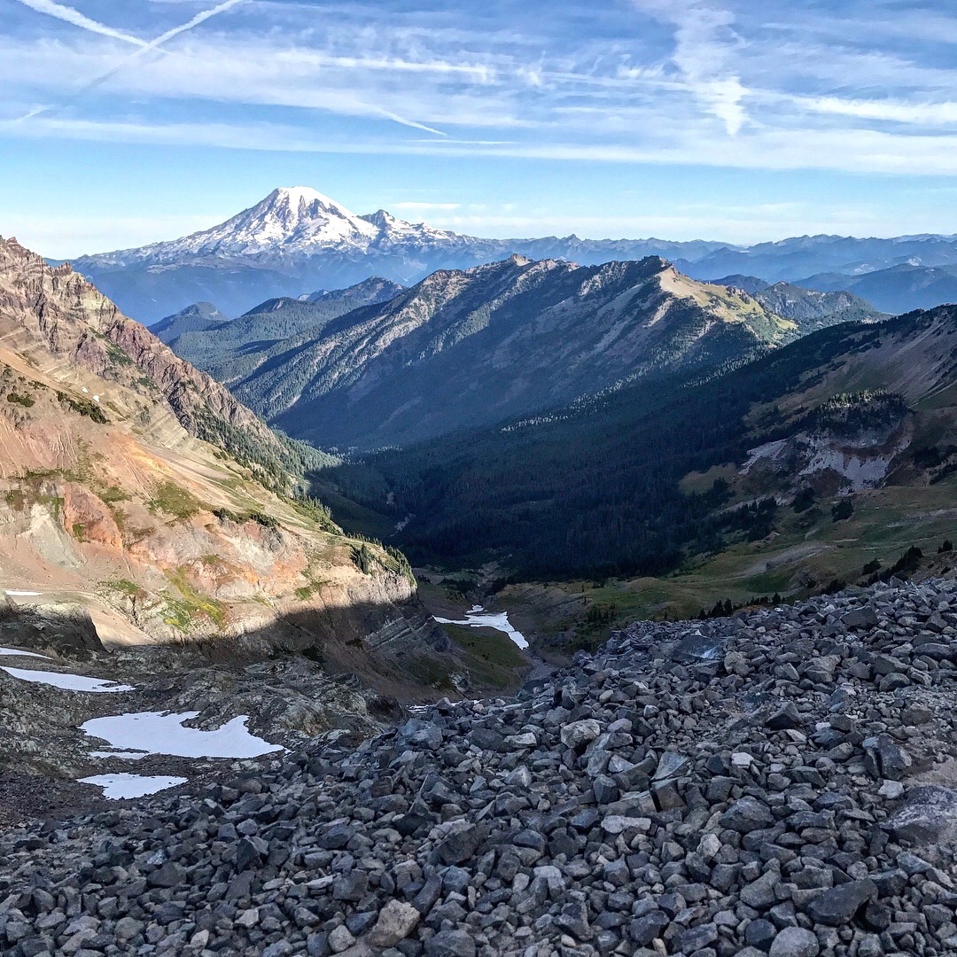 goat-rocks-rainier.jpeg