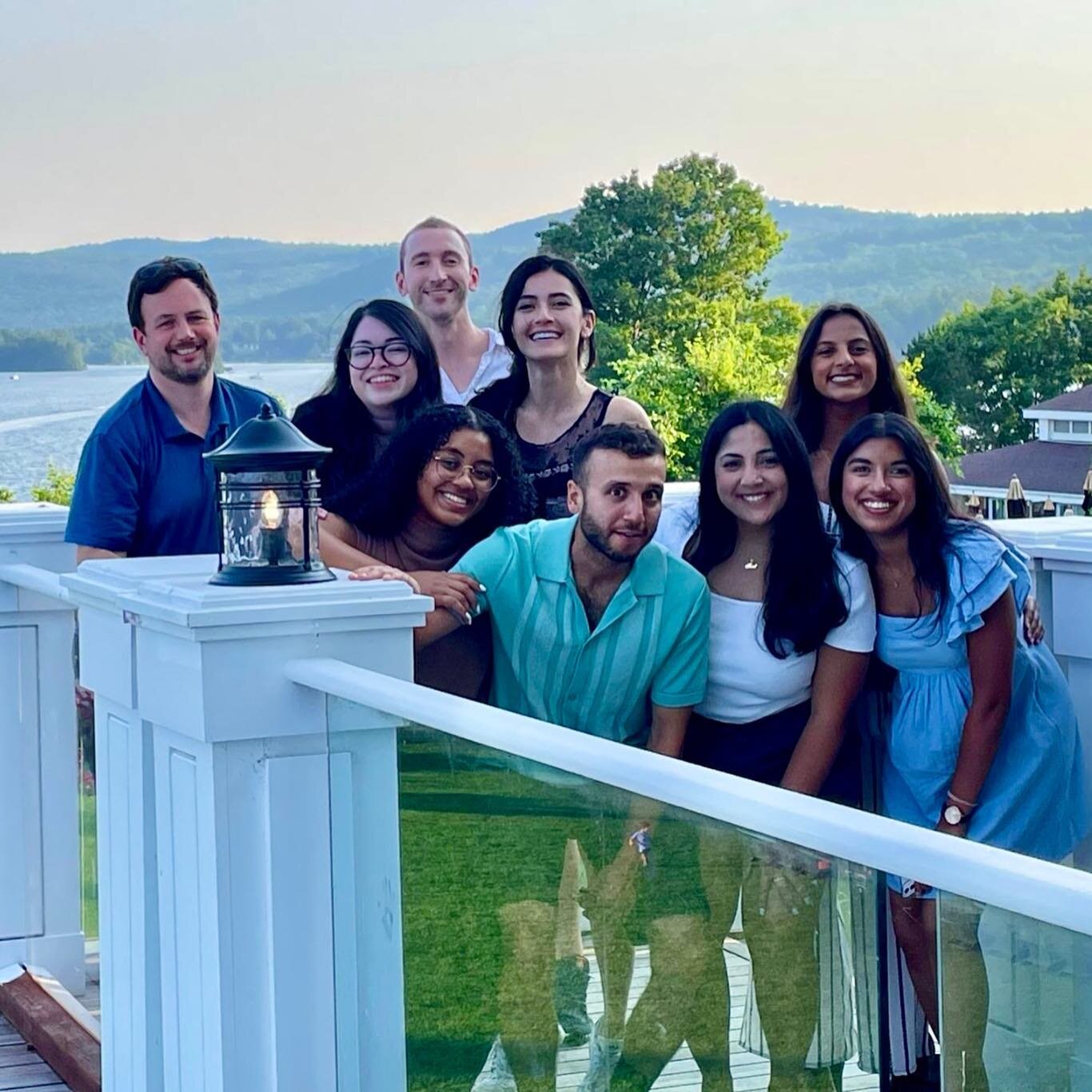 Our new intern class along with our residents, fellows, alumni, faculty and family at Lake George this past week! Congratulations to our presenters, and Dr. Joseph Wu for best poster presentation 🤩🤩🤩Welcome to the family intern class, and welcome 