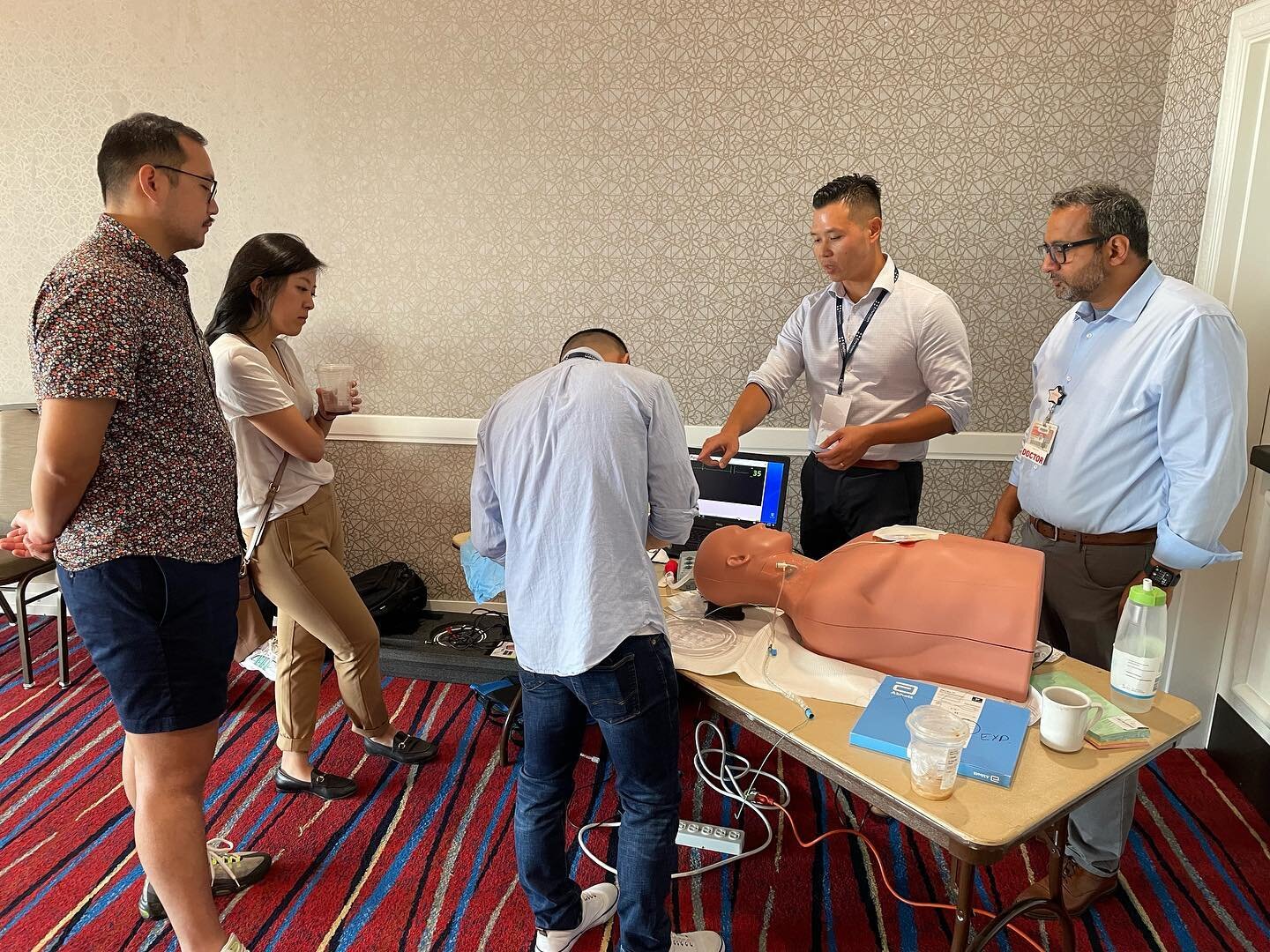 Our Simulation and Ultrasound faculty hosting awesome small groups at Envision&rsquo;s East Advanced EM and Hospital Medicine Conference in Atlantic City this week! We practiced TVPs, chest tubes, crics, fascia iliaca and PENG blocks, and even did a 