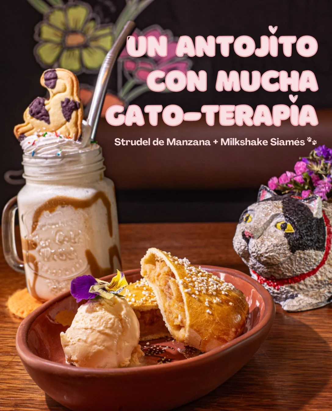 ☕ Bebidas + 🍎 delicias + 🐱 gato-terapia = El plan perfecto 😻

&iexcl;Estrenamos nueva carta! ✨ Y nuestro Strudel de Manzana es una de las delicias que tienes que probar: calientito, relleno de manzana y acompa&ntilde;ado de una bola de helado. 🍨?