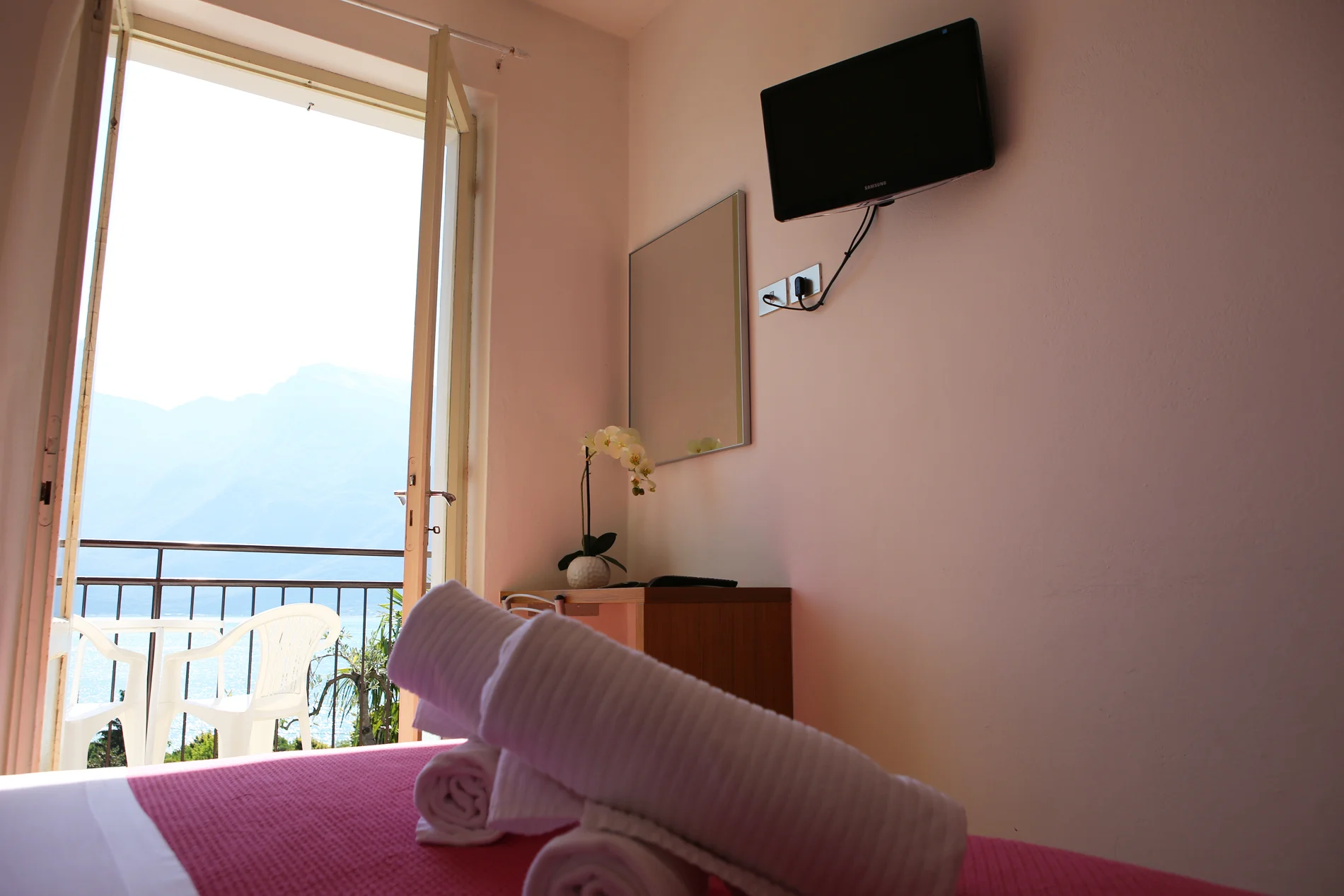 limone_sul_garda_hotel_silvana_camera_vista_lago206.jpg