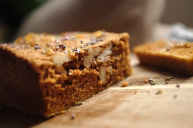 🥕🍰 Gluten-Free Carrot Cake in 10 Minutes (Microwave Recipe)