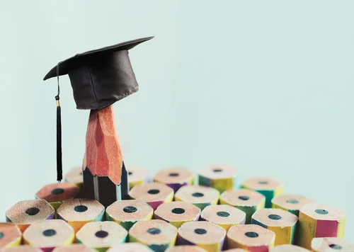 Why do colleges want pointy (not well-rounded) students?