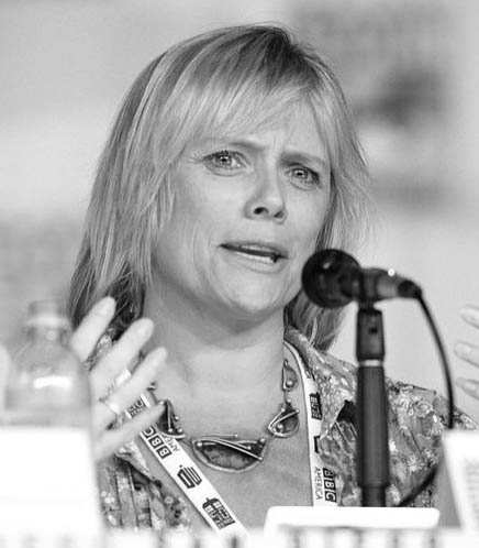 Sue-Vurtue-mono.jpg