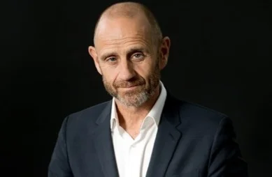 Evan Davis.jpg