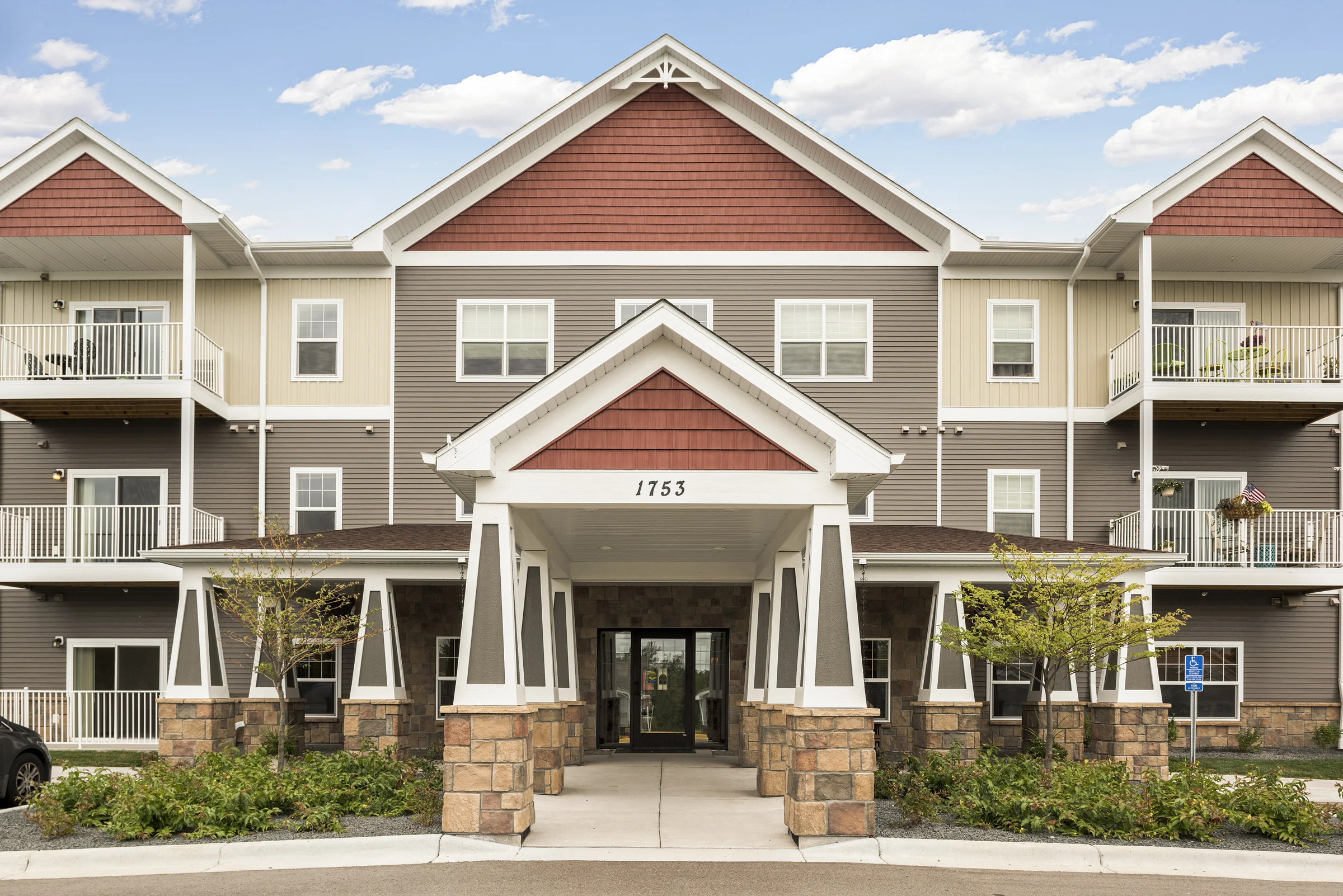 Estates_of_Arbor_Oaks_Exteriors_007.jpg