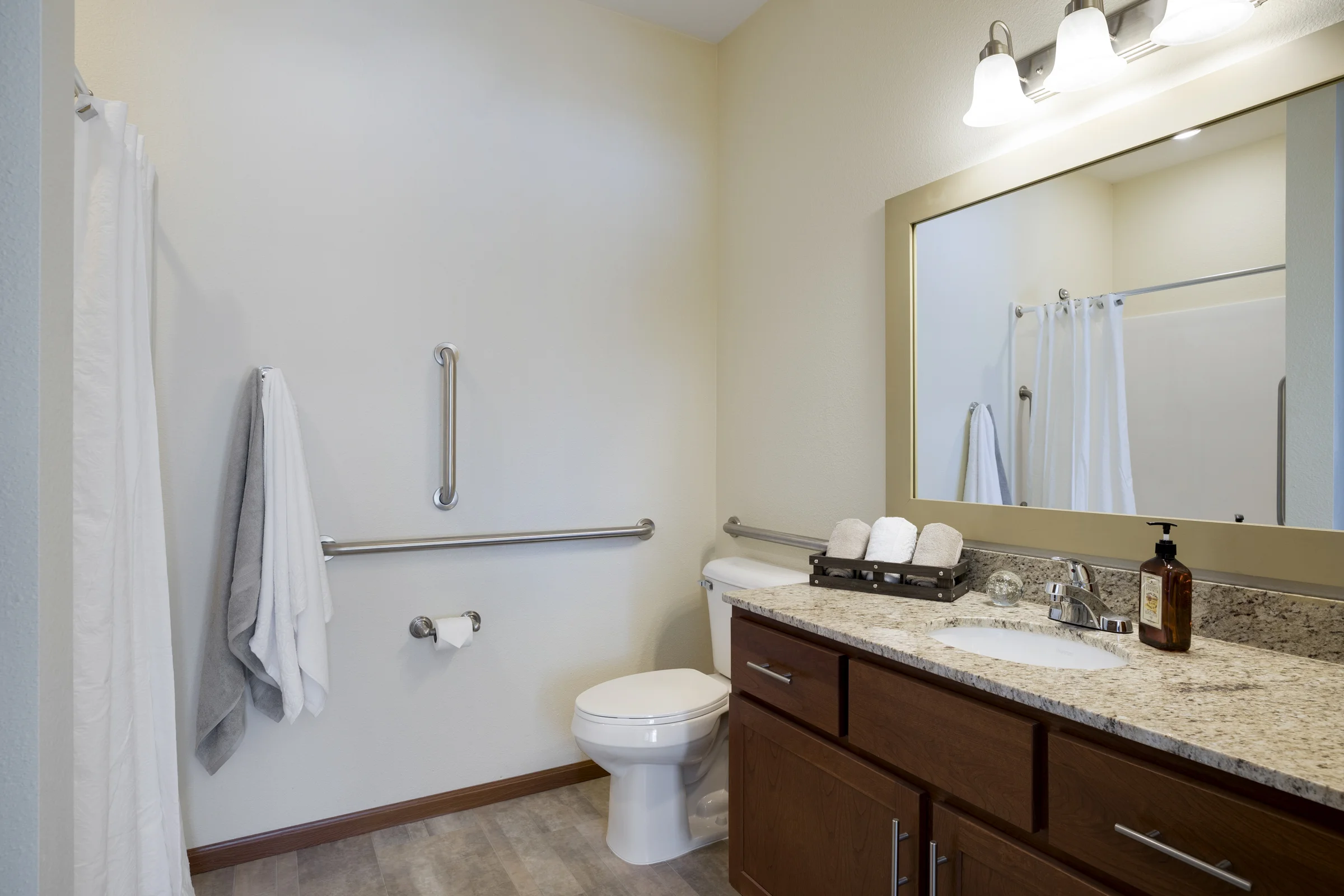 Estates at Arbor Oaks_005.jpg