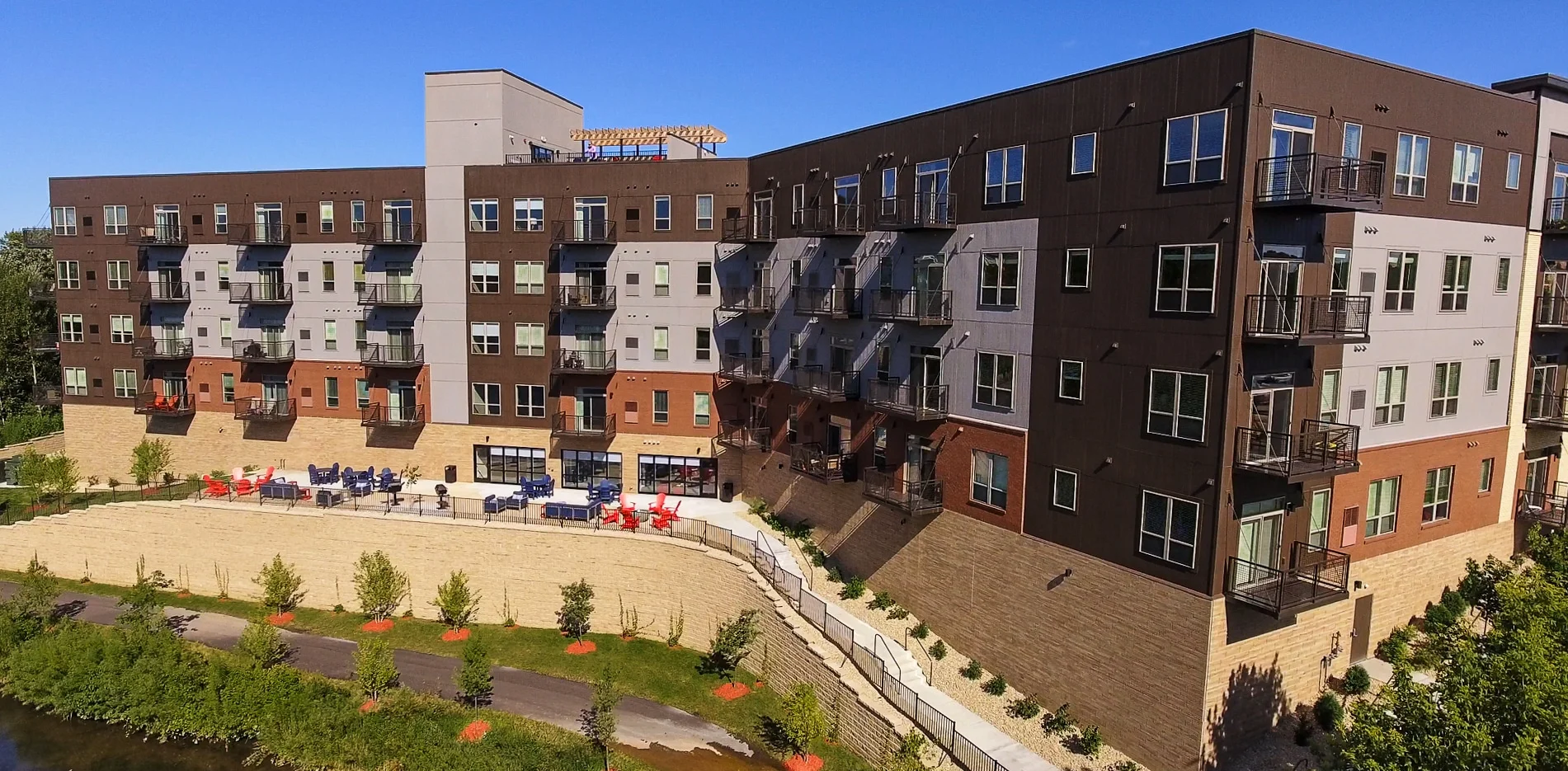 Lake Jonathan Flats Apartments