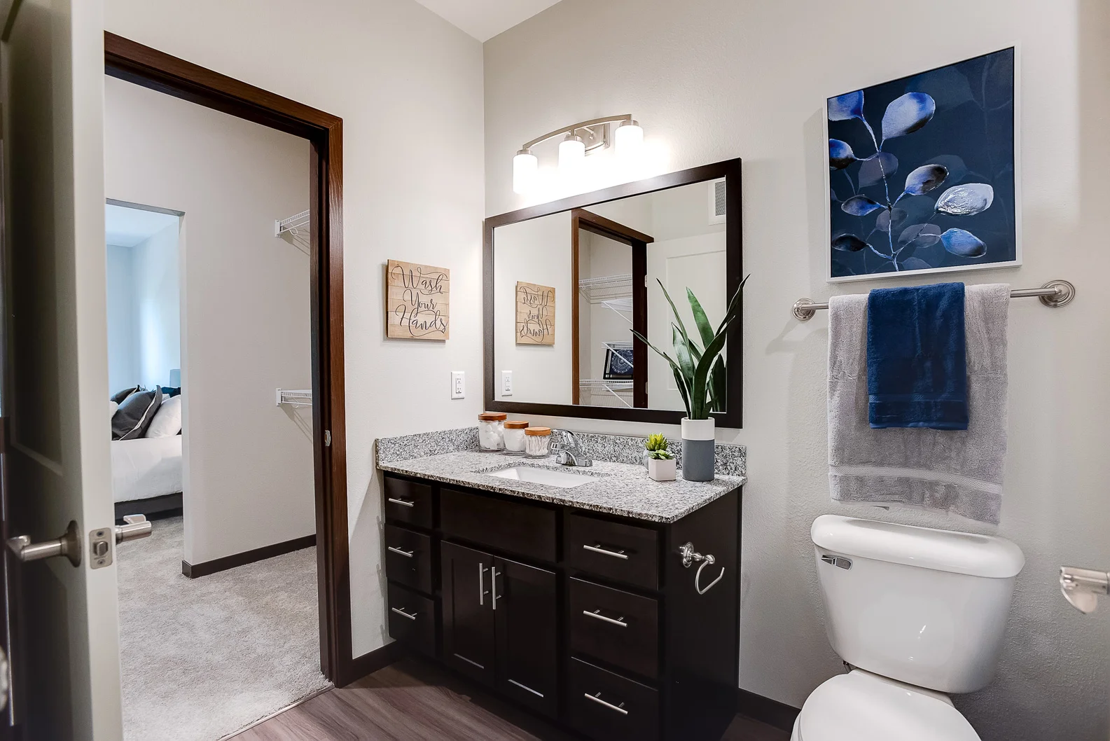 3000-Chestnut-St-110-023.jpg