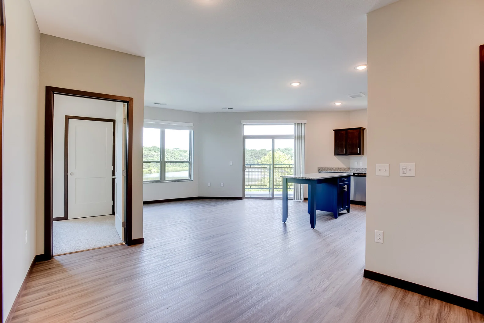 3000-Chestnut-St-114-005.jpg