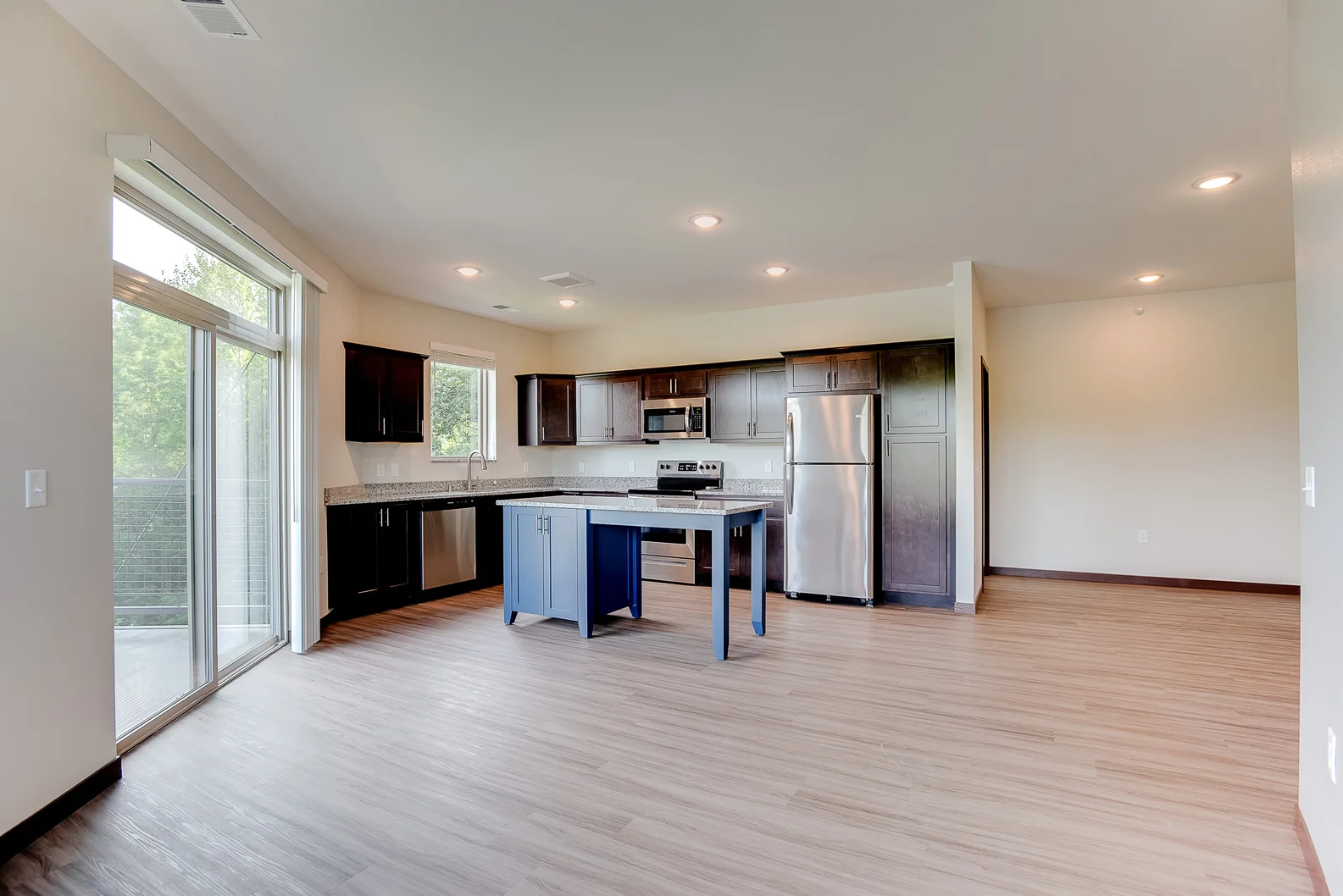 3000-Chestnut-St-114-009.jpg