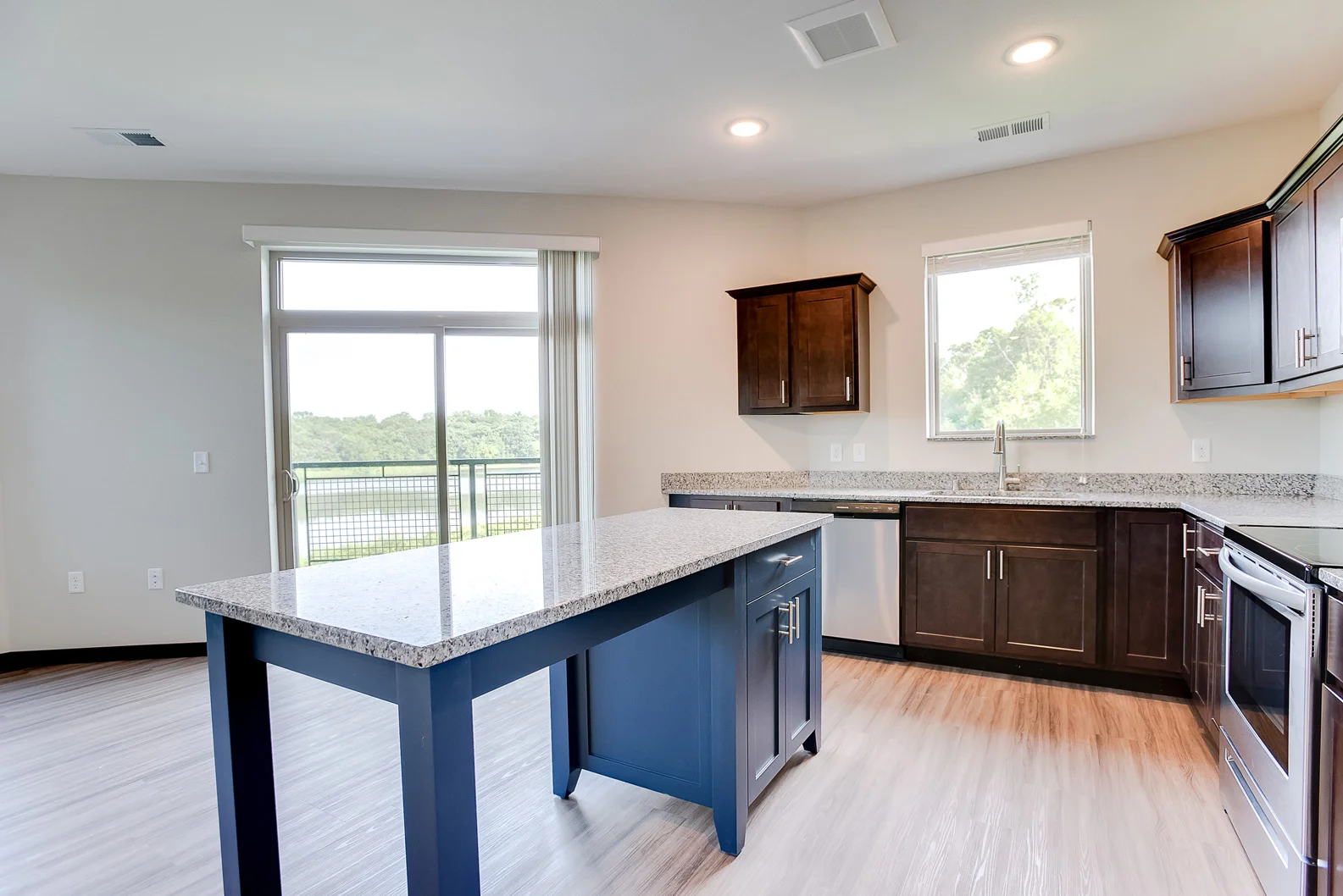 3000-Chestnut-St-114-011.jpg