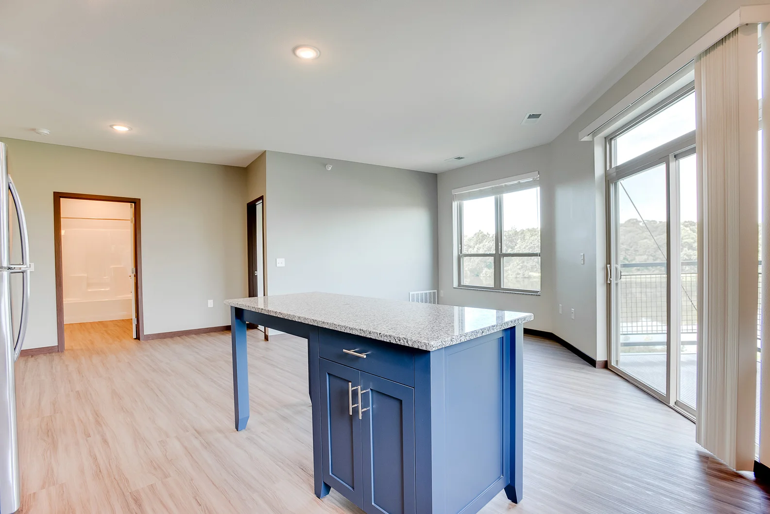 3000-Chestnut-St-114-012.jpg