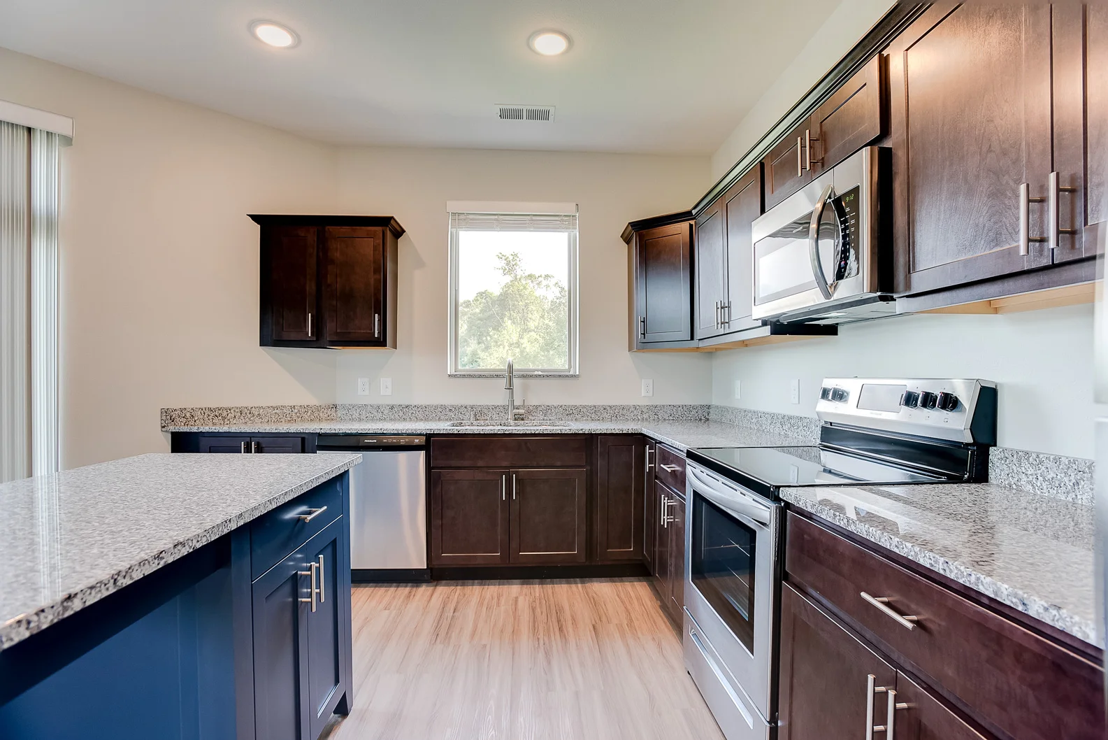 3000-Chestnut-St-114-014.jpg