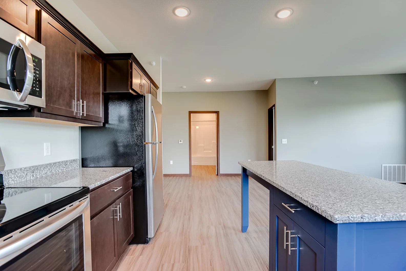 3000-Chestnut-St-114-020.jpg