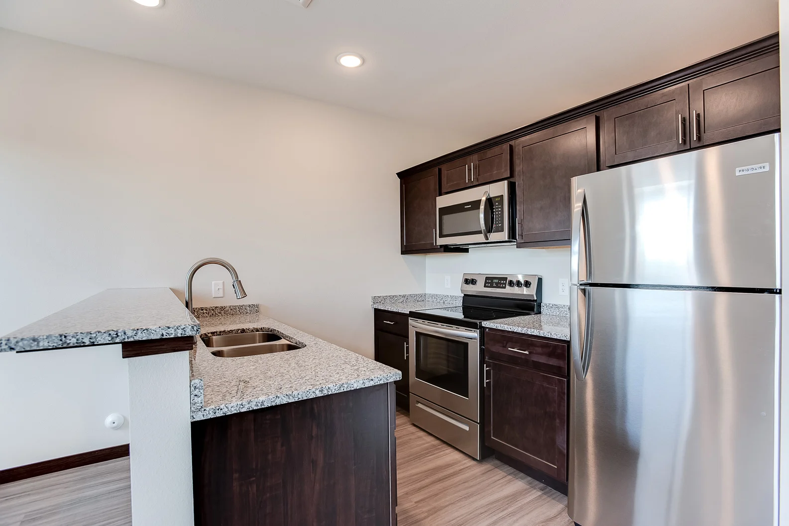 3000-Chestnut-St-207-008.jpg