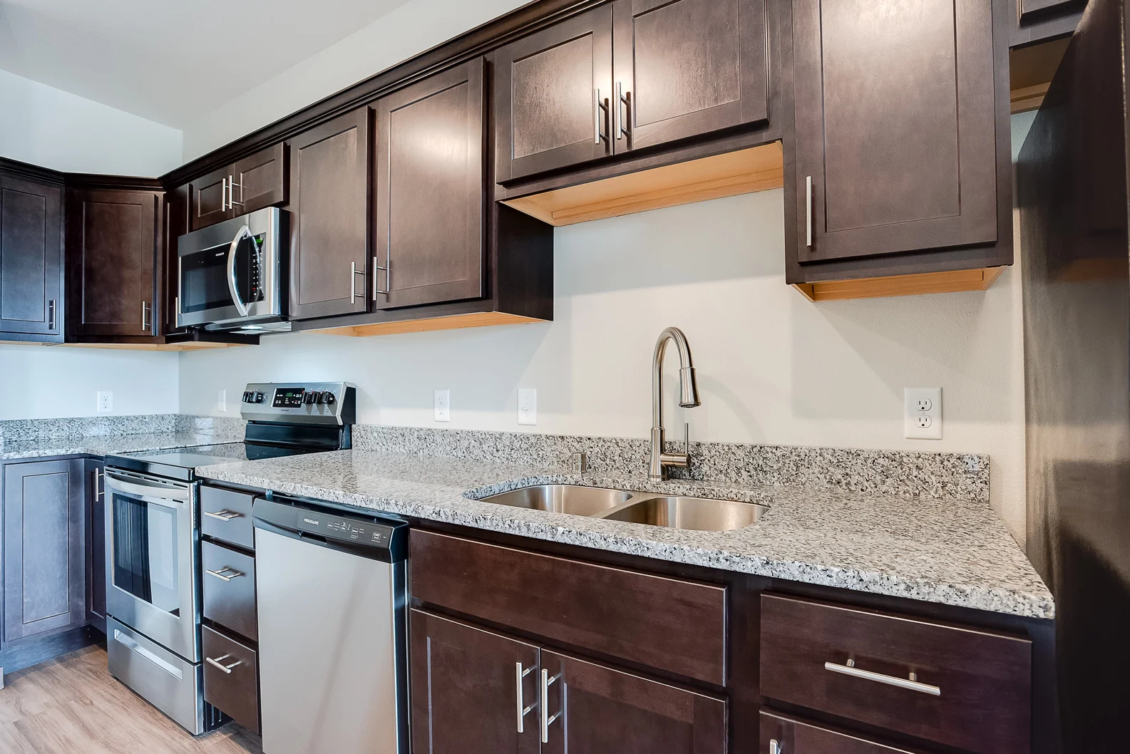 3000-Chestnut-St-319-006.jpg