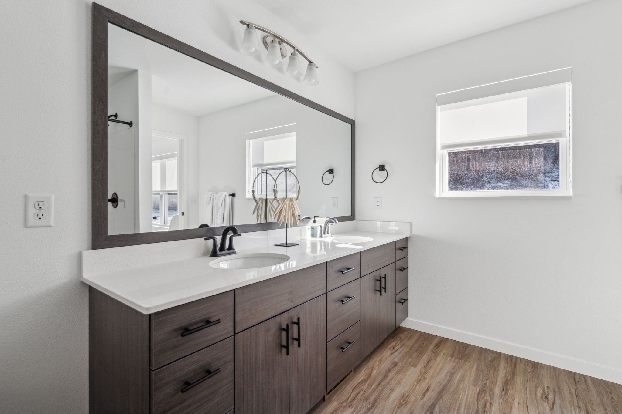 20-web-or-mls-9800 Diffley Ct-20.jpg