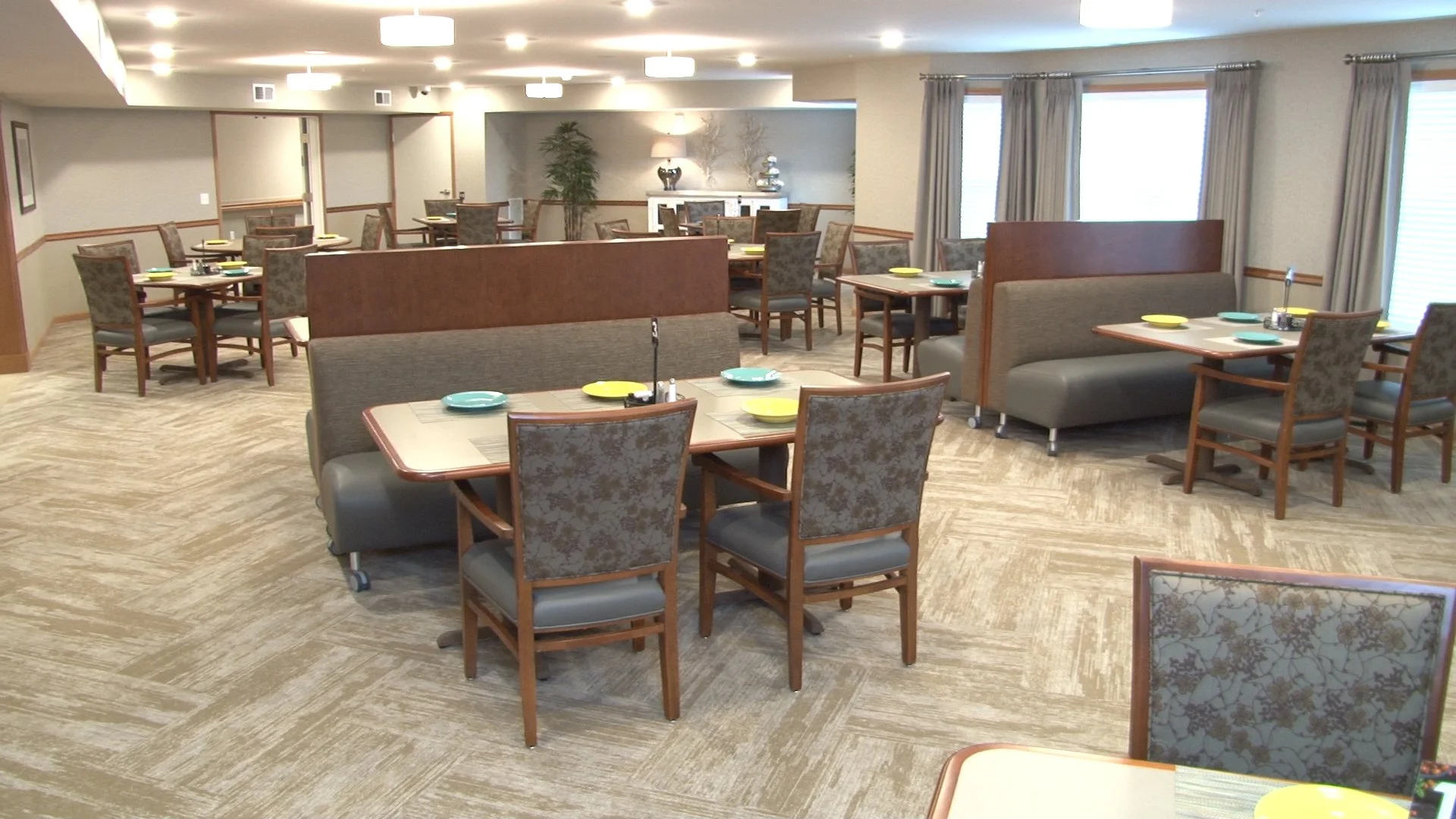 Aldenmann Dining 2.jpg