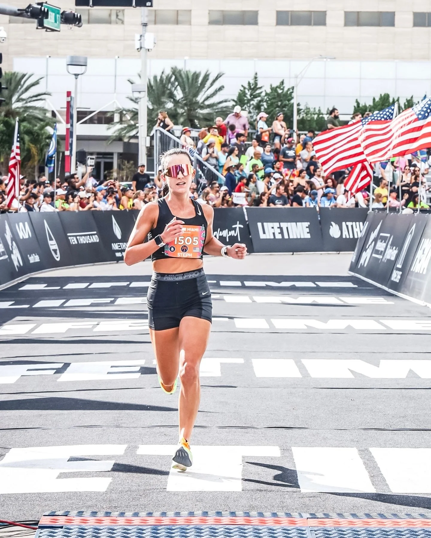 1 week to go until my 18th consecutive @themiamimarathon 🎉 wow I&rsquo;ve been coming out here for a long time! Next weekend I&rsquo;ll be racing the half marathon with 20,000 other runners. You all probably know this is my favorite race &mdash; the