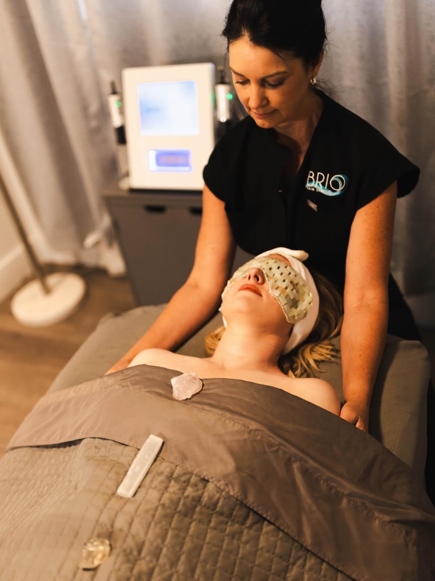 ✨ Your skin&rsquo;s reset button ✨
Experience the perfect blend of results + relaxation at Brio Skin Studio. This is your moment to recharge, glow, and let go.
#BrioGlow #OceansideFacials #GeneoFacial #SkinAndSoul #BrioSkinStudio