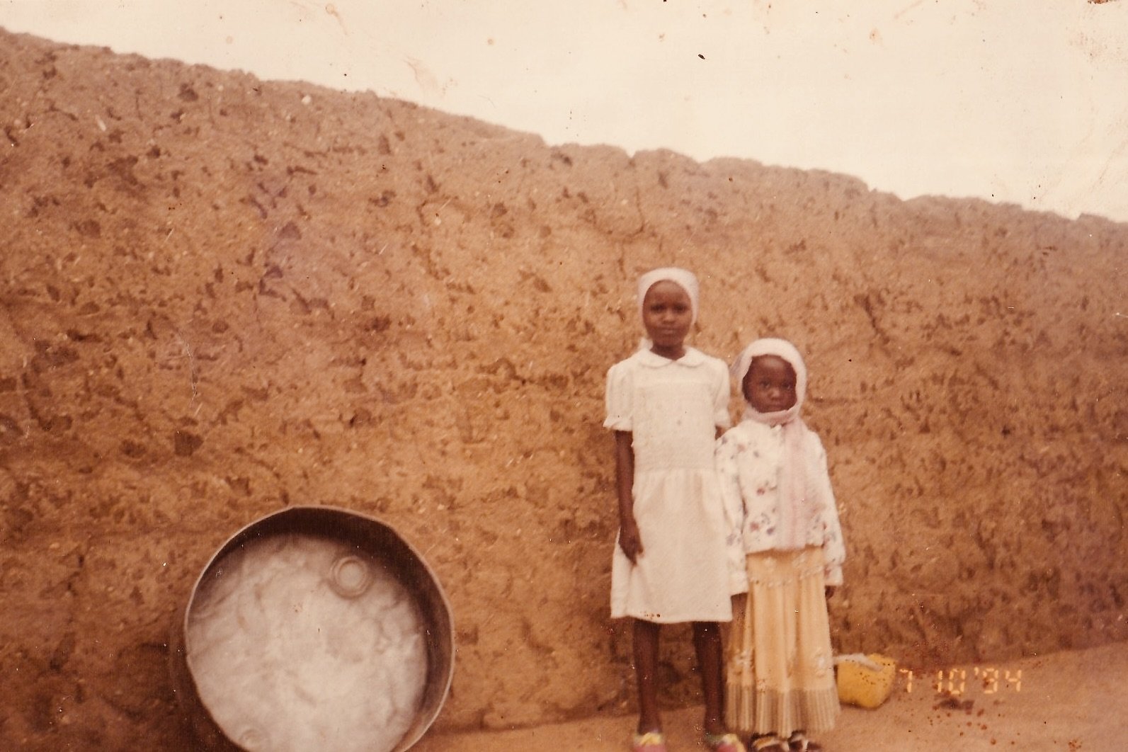 Ekhlas Ahmed and her aunt Slawa al Hajj Yusuf, Sudan, 1994