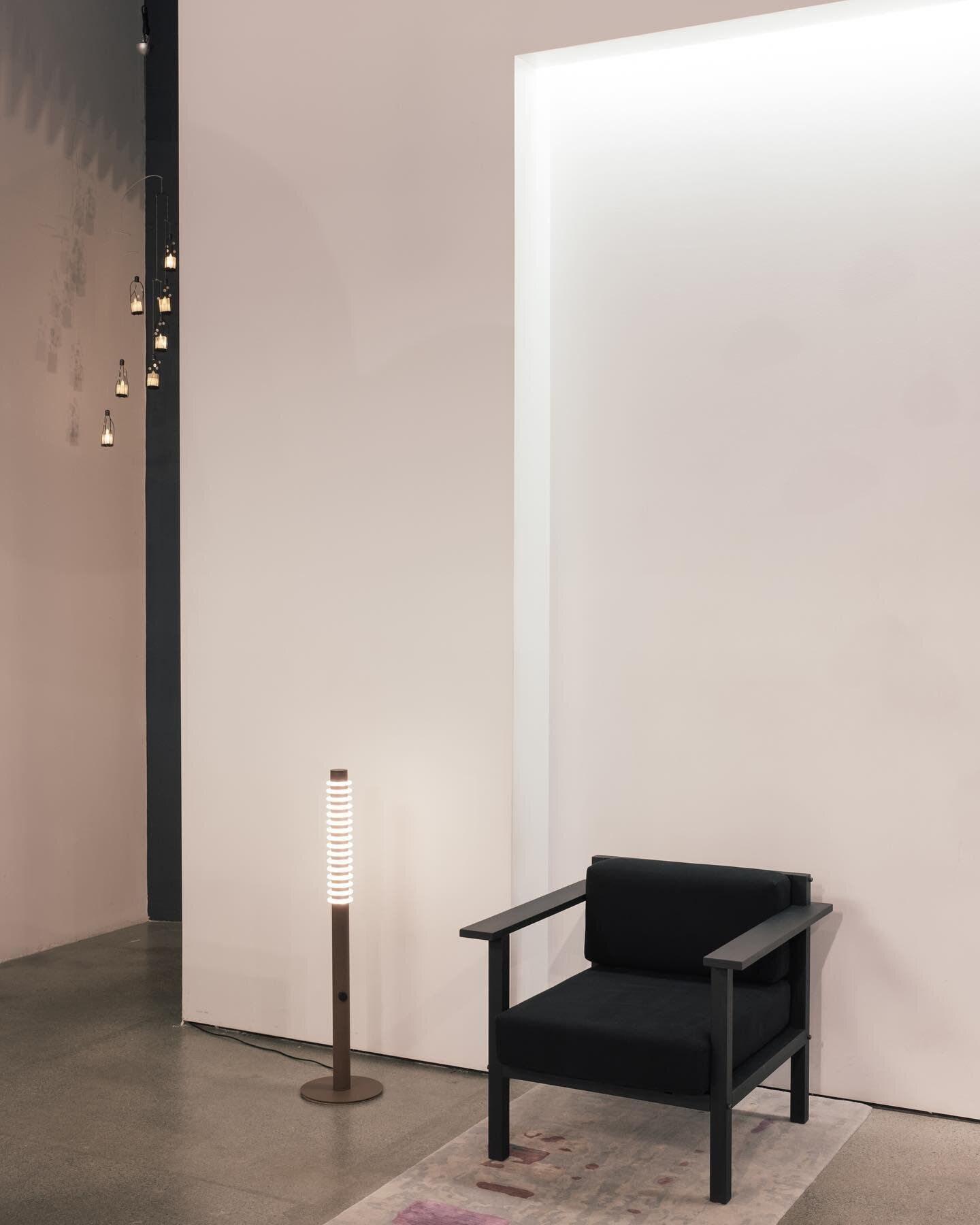 Urbanist low chair &amp; Boardwalk lamp at the #homefromafar exhibition @salaricarpets @idsvancouver @umbralux.studio