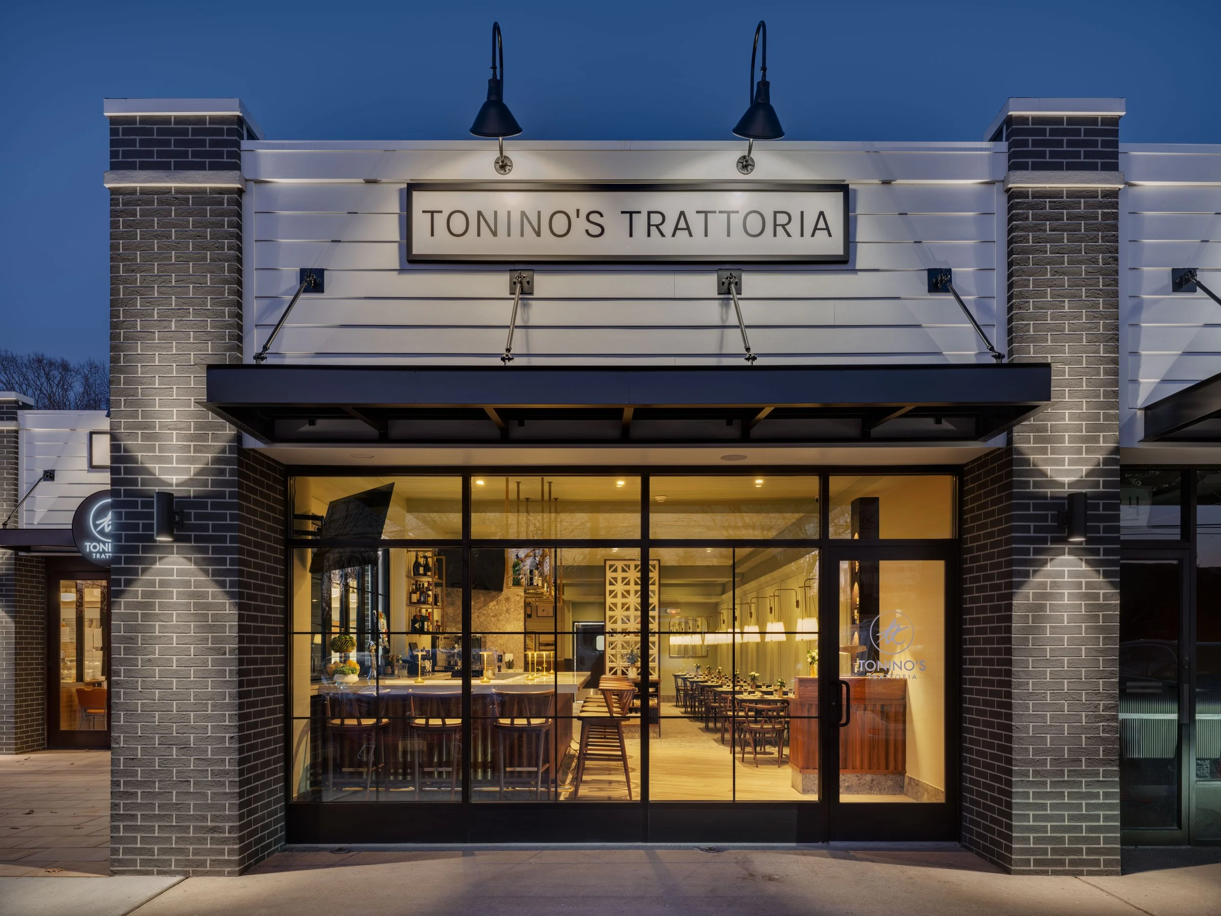 Tonino's Trattoria_15.jpg