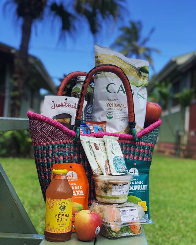 🌞🌊Beach basket done right! Tasty snacks, refreshing drinks, and nutritious meals, all fit in a wonderful hand woven basket!! 🧺 How could you resist?? 🧺 #seeyouatthehut