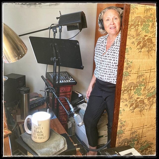 Here&rsquo;s @theejuliechristensen recording vocals at home. We&rsquo;re making a record remotely. 
Also peep her mug 😂 🦅 @WireBirdProductions 🦅
#LetsMakeAFlockingRecord .
.
.
.

#wirebirdproductions #wirebarn #musician #music #producer #musicprod