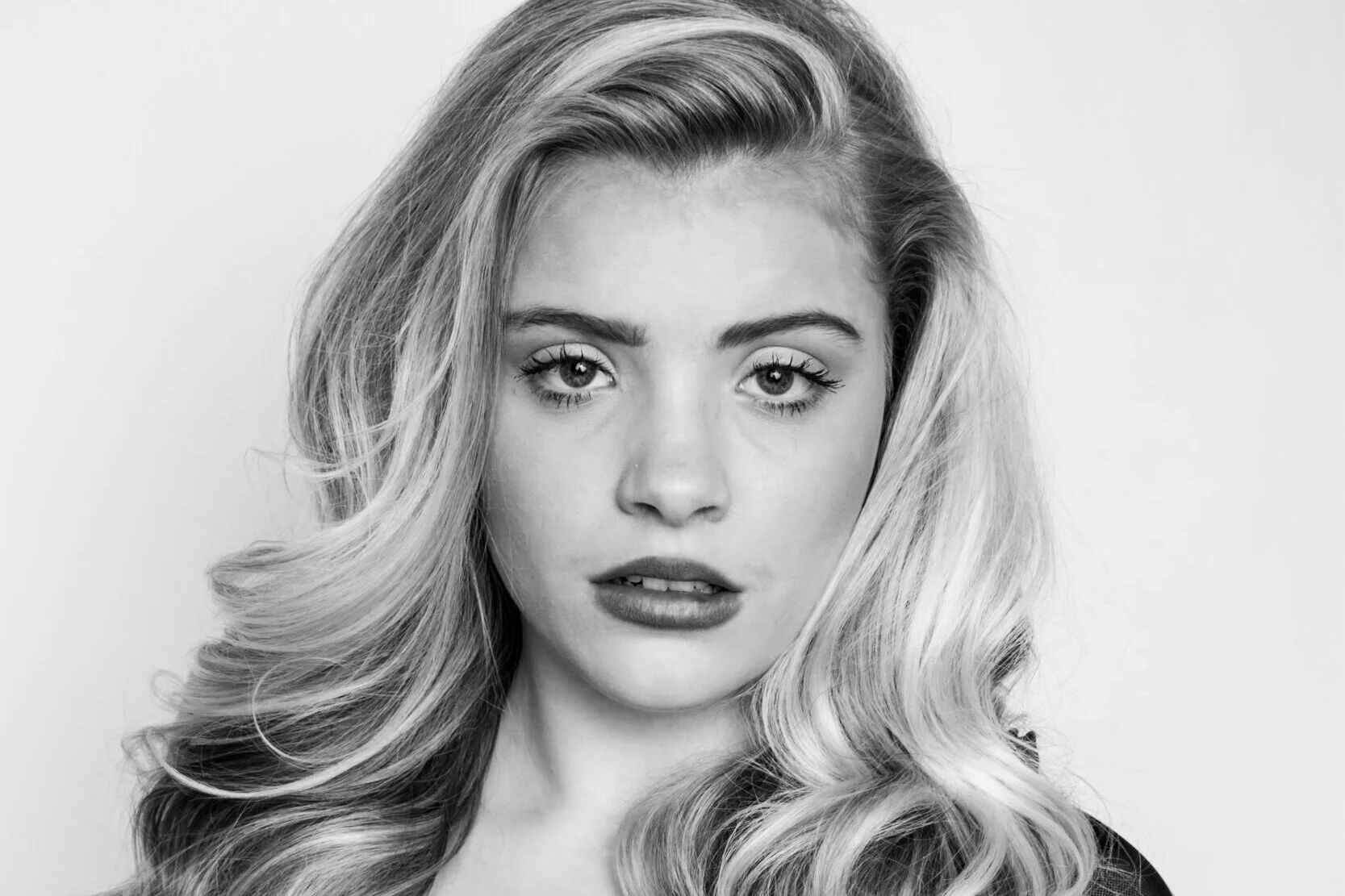 Elle M.