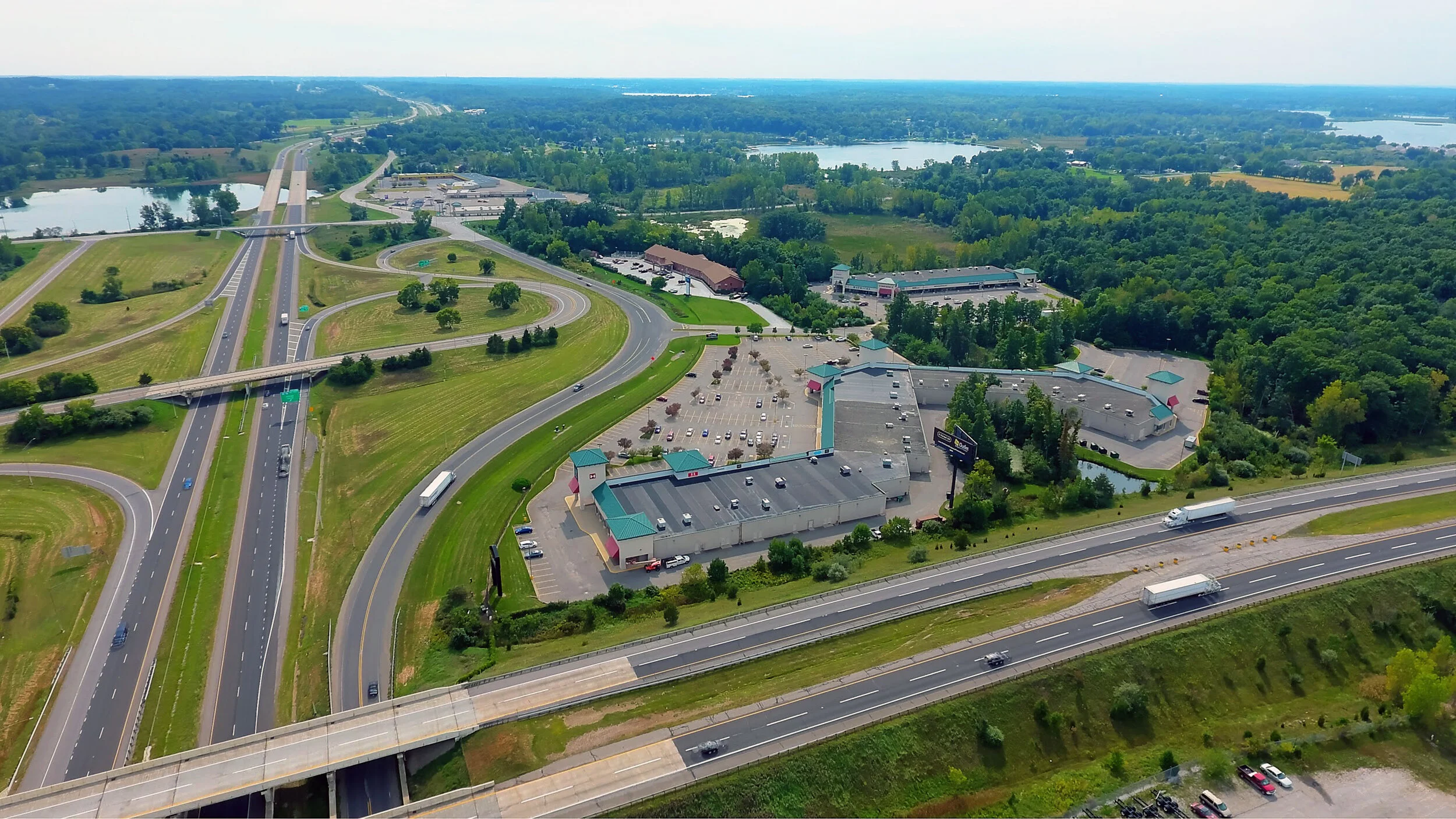 Outlet Mall_I90_enhanced.jpg