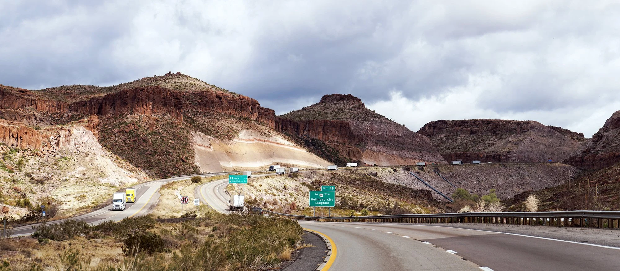 AdobeStock_595125990_I40 Eastbound outside Kingman_smaller file.jpg