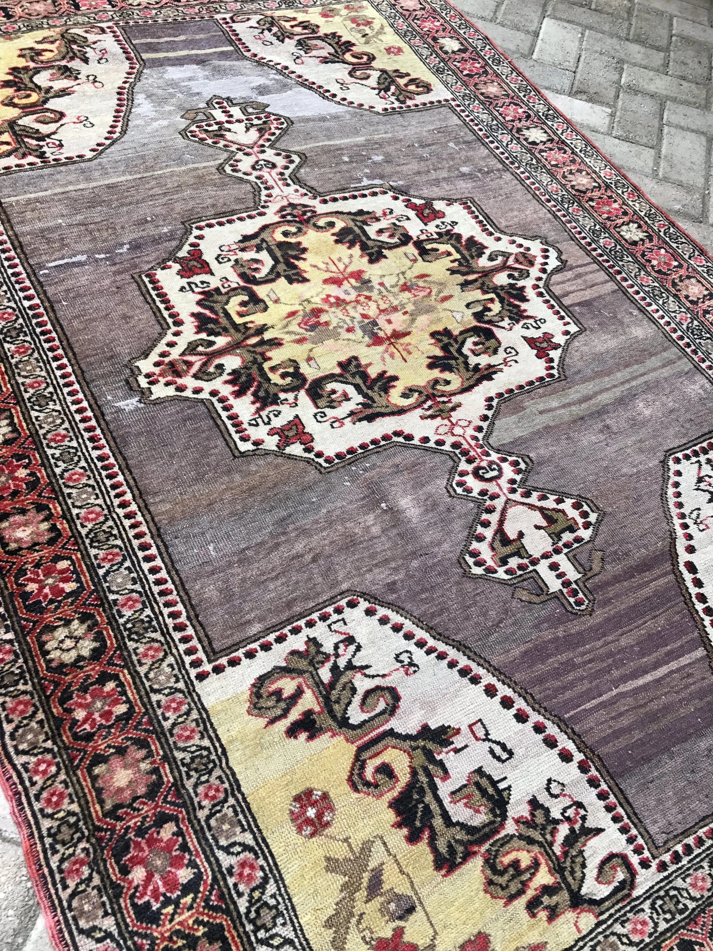 3E953035-0F4D-4D37-8109-3DD114D91D59