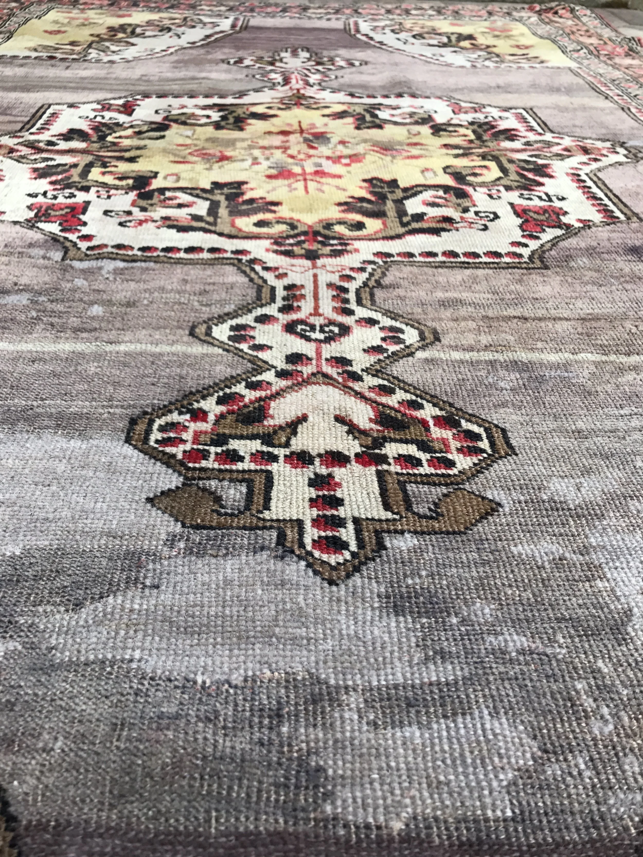 5BA6998C-0776-4A12-A57A-F444418F6F49