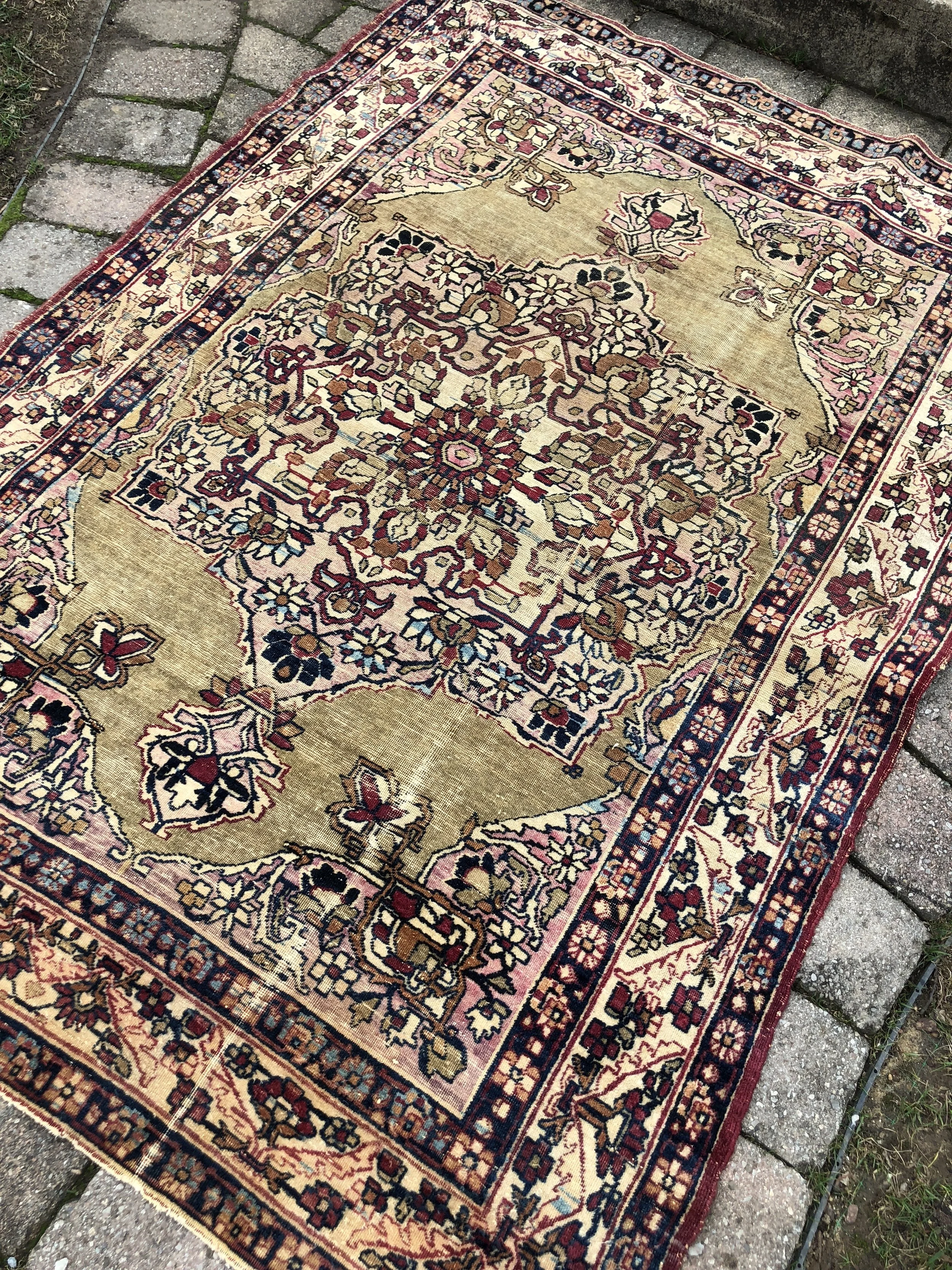 BF04DF83-B1A4-46E8-8009-00A96305149B