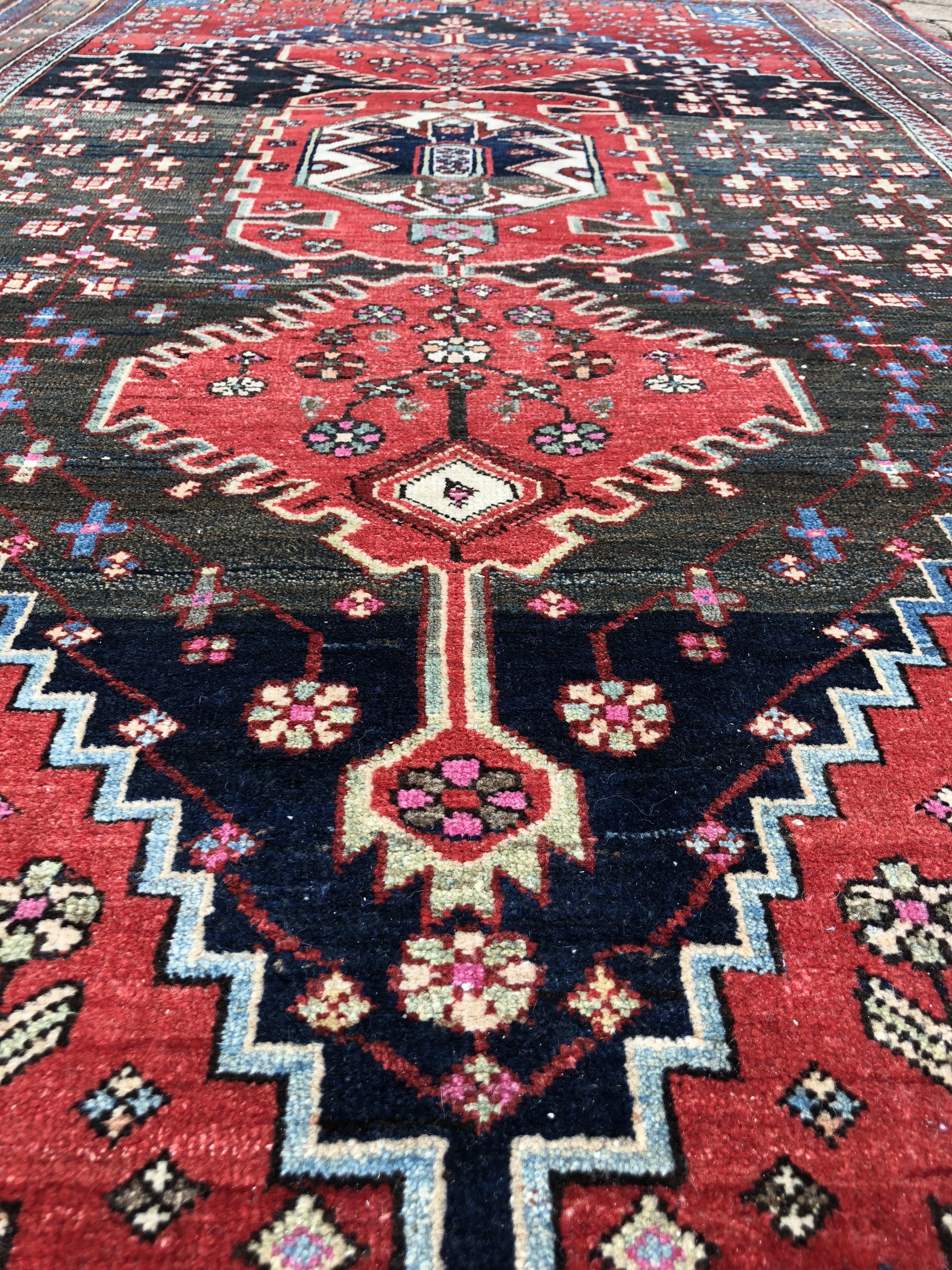 71F9846E-FB33-43C7-9F93-B30890CA7A1C