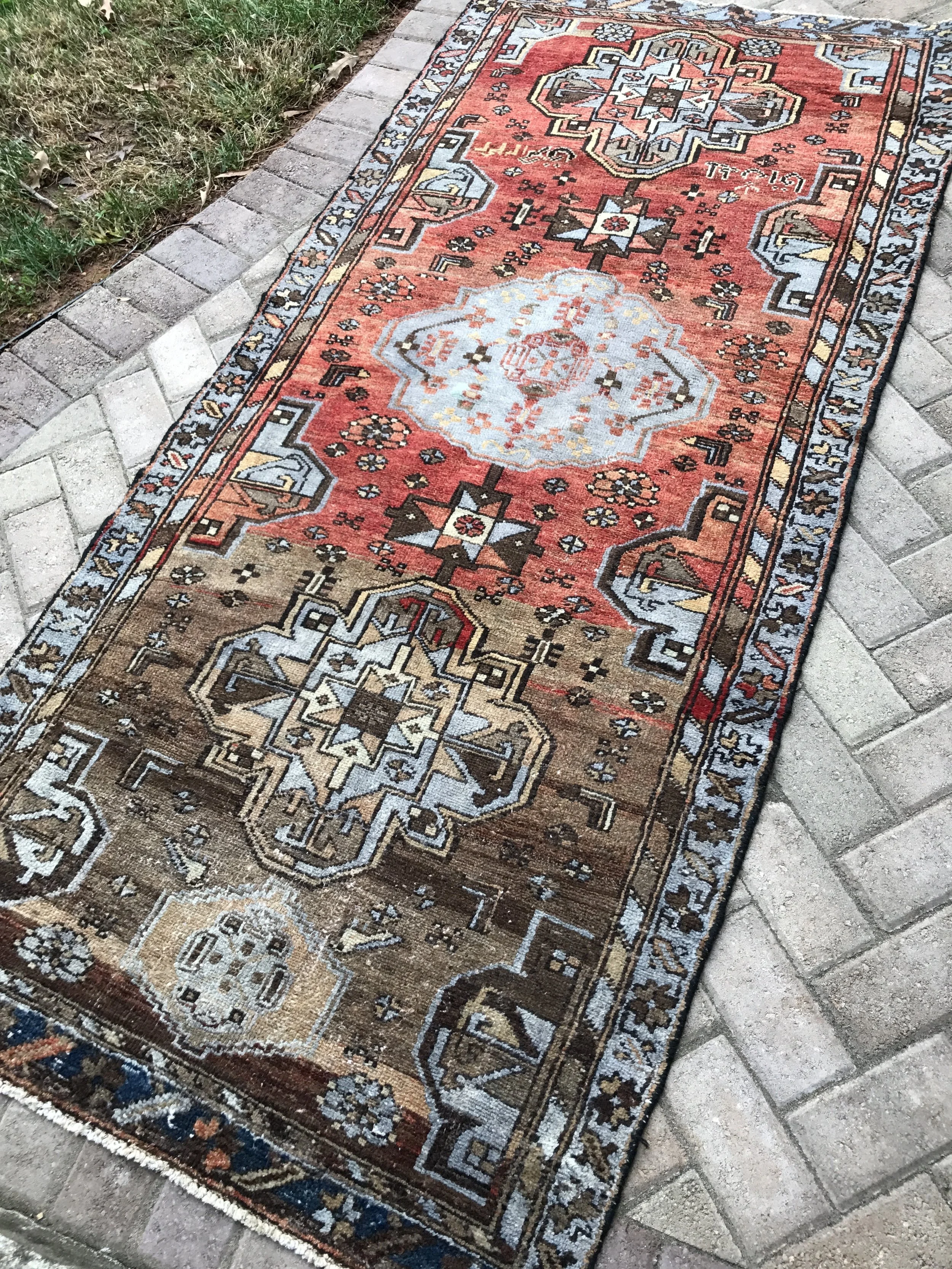 CAE31CA6-DAC4-497F-BA24-E8B50CD3D65F