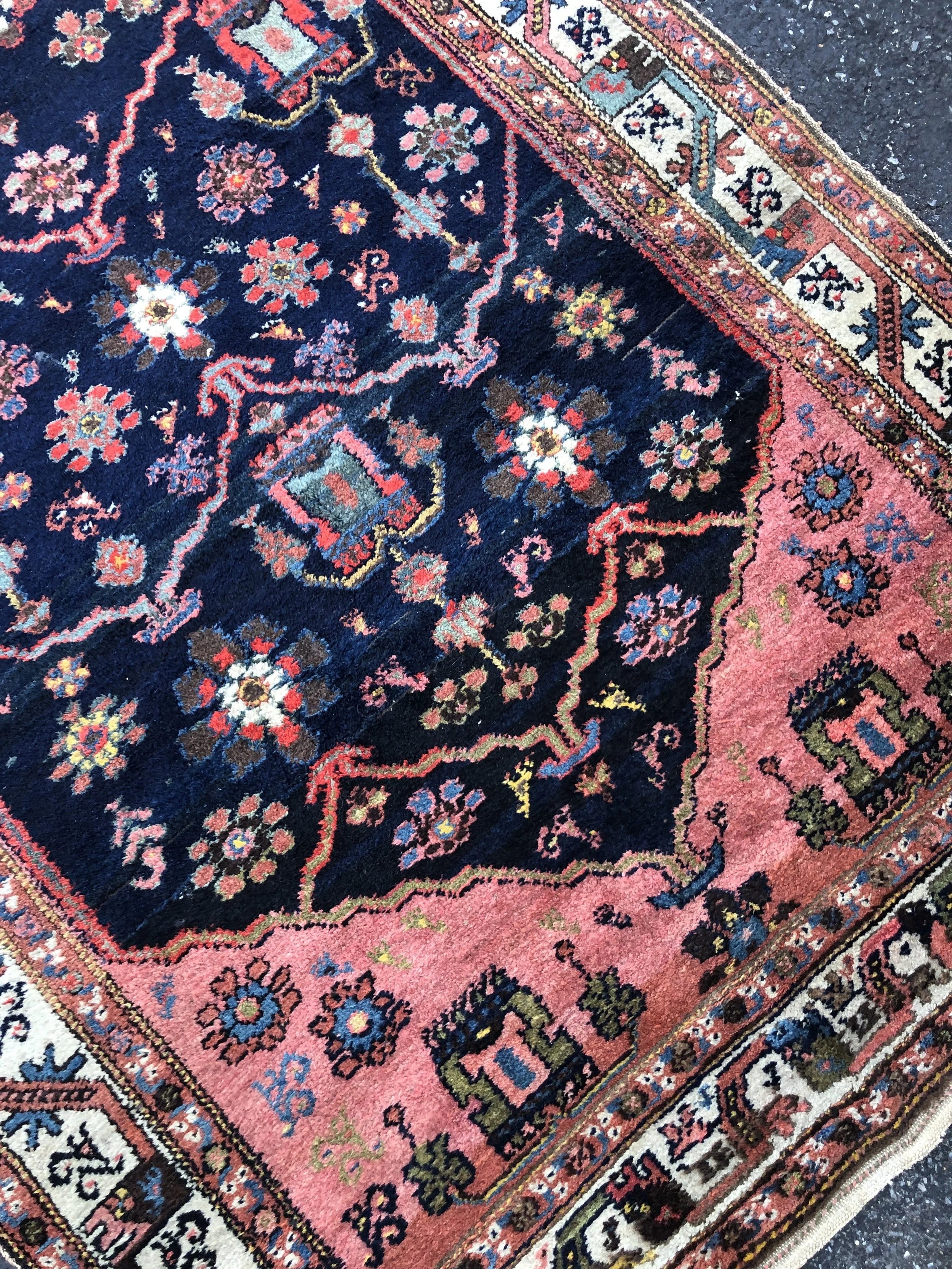 37FBA422-E444-43E1-83AA-41722E23C2B9