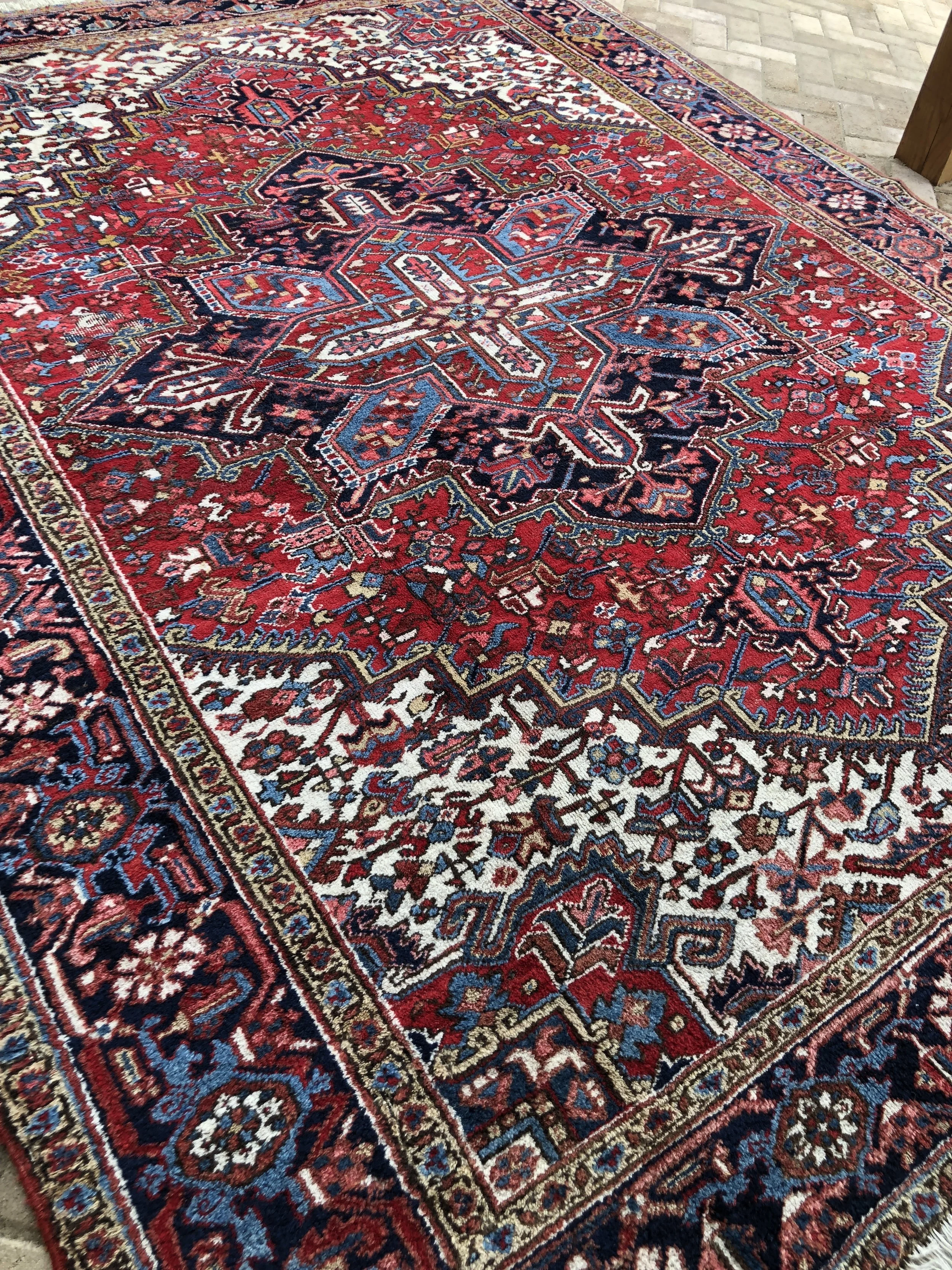 7F9768E5-A0B9-4F04-B735-55498507A5A7