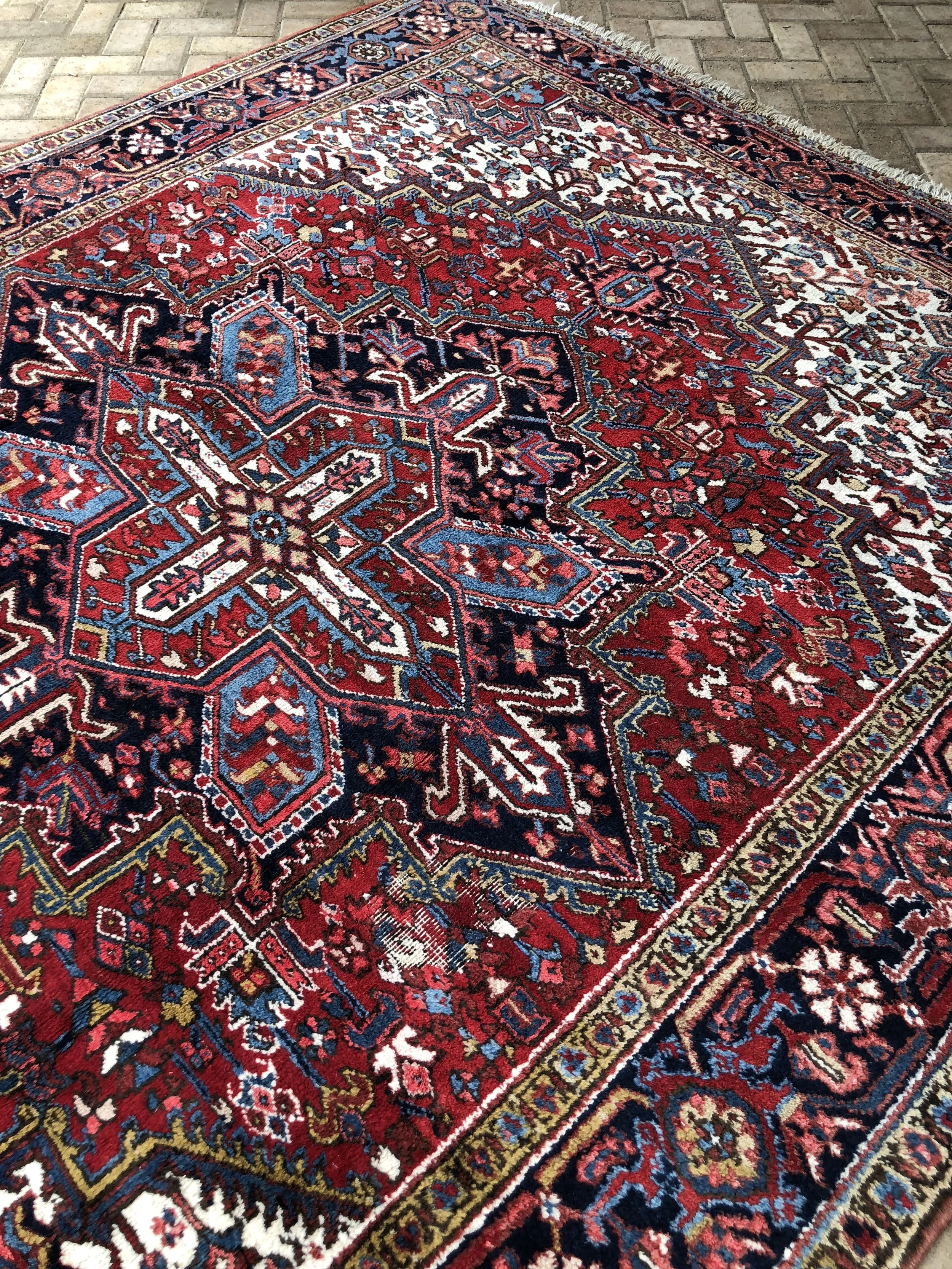 D4279910-E3A4-4413-B5B2-D33B4B2DE095