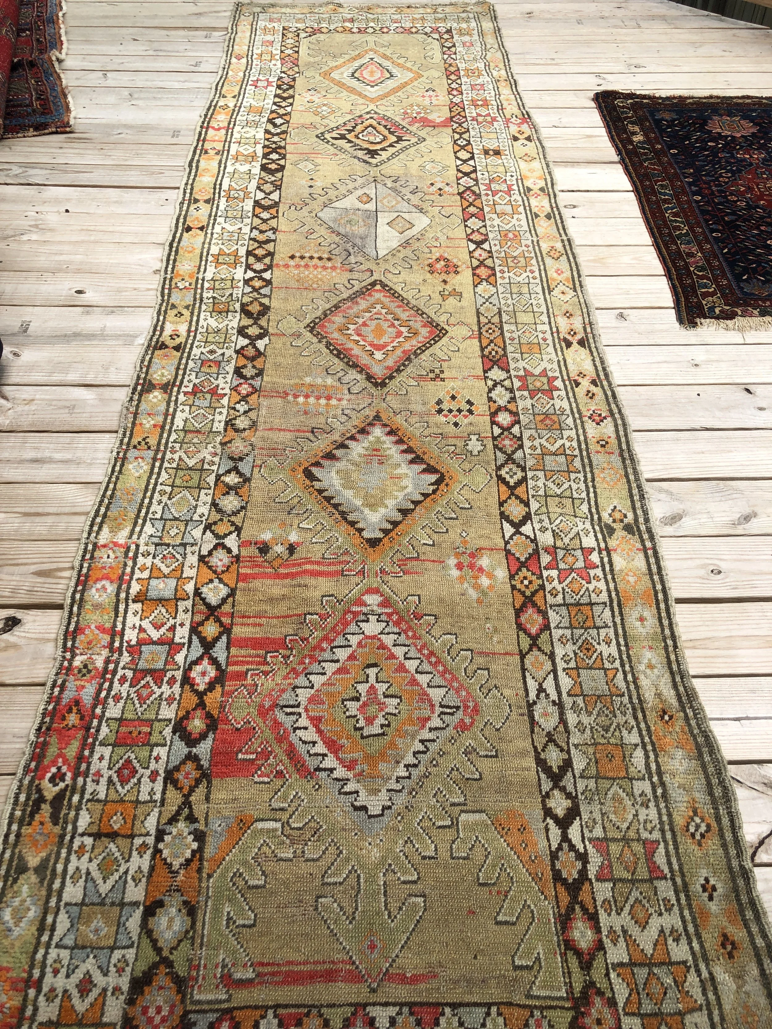 EFAE356B-07A6-4D6A-8C83-D366DAFEDBE2